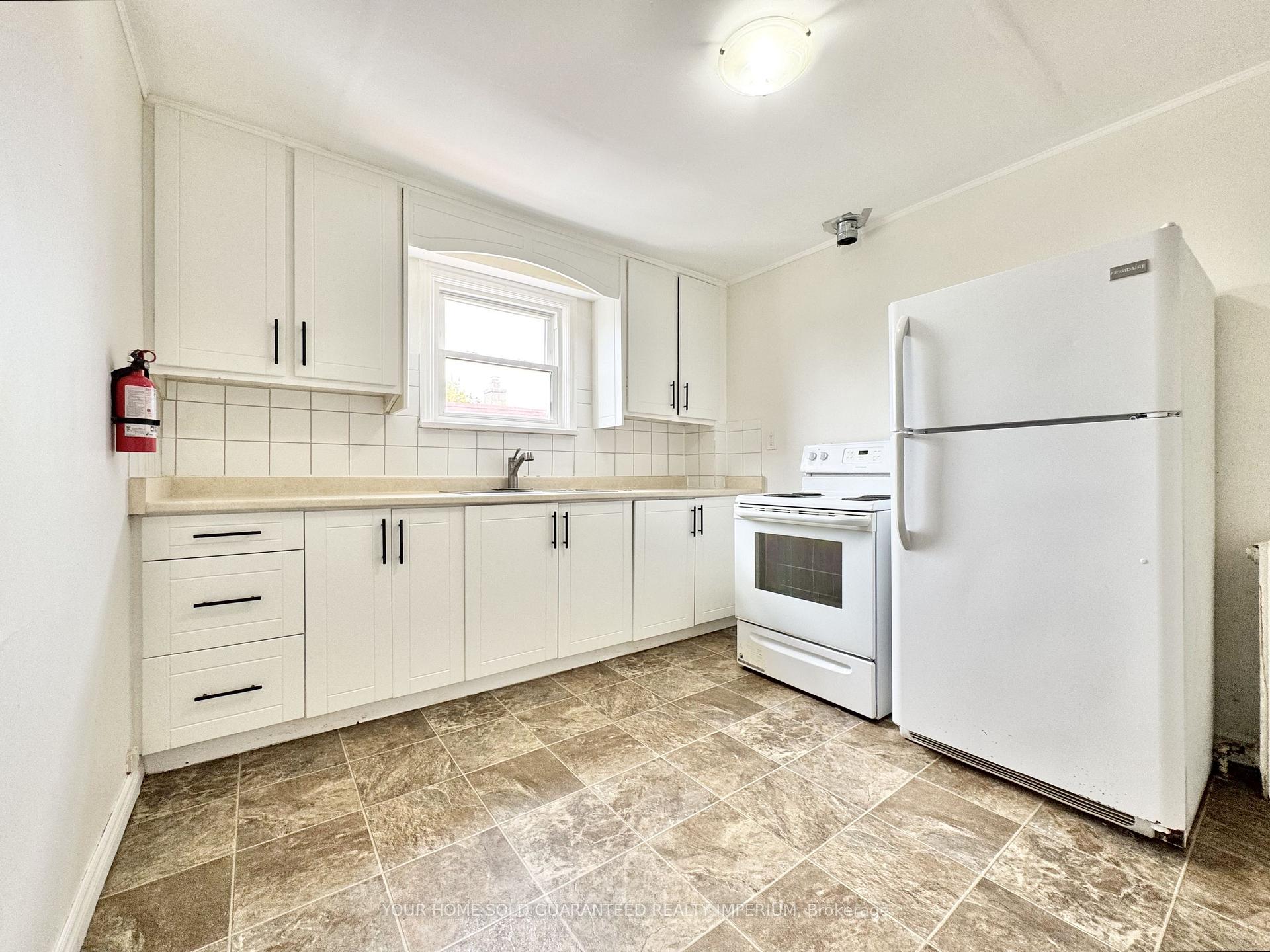 Photo 1 of Unit 4, 23 Augusta Avenue, St. Catharines, Facer — HOMEH