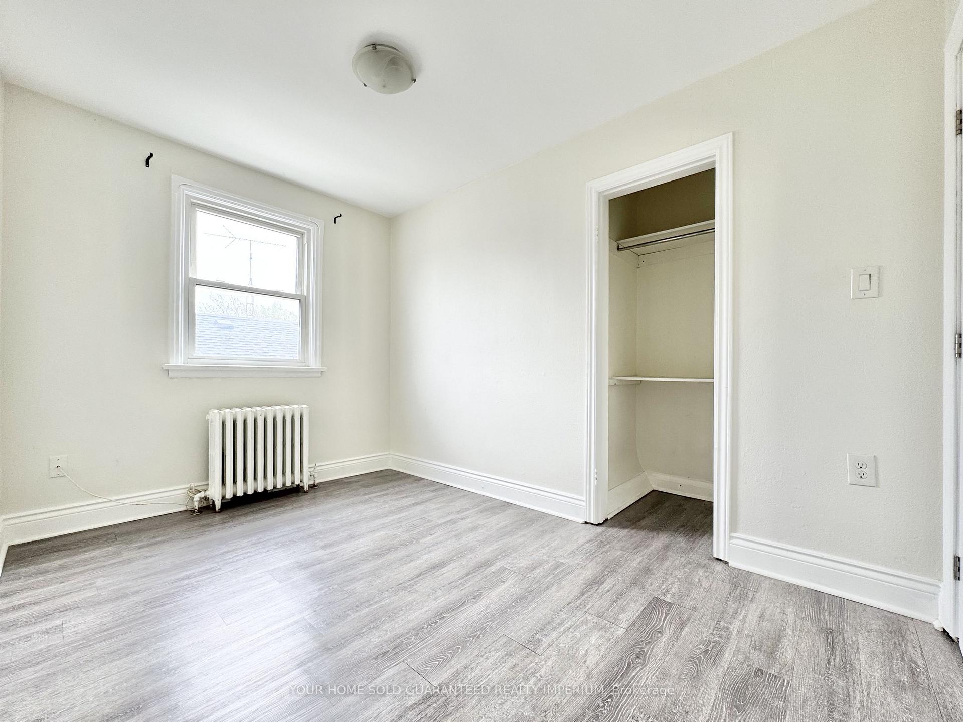 Photo 5 of Unit 4, 23 Augusta Avenue, St. Catharines, Facer — HOMEH