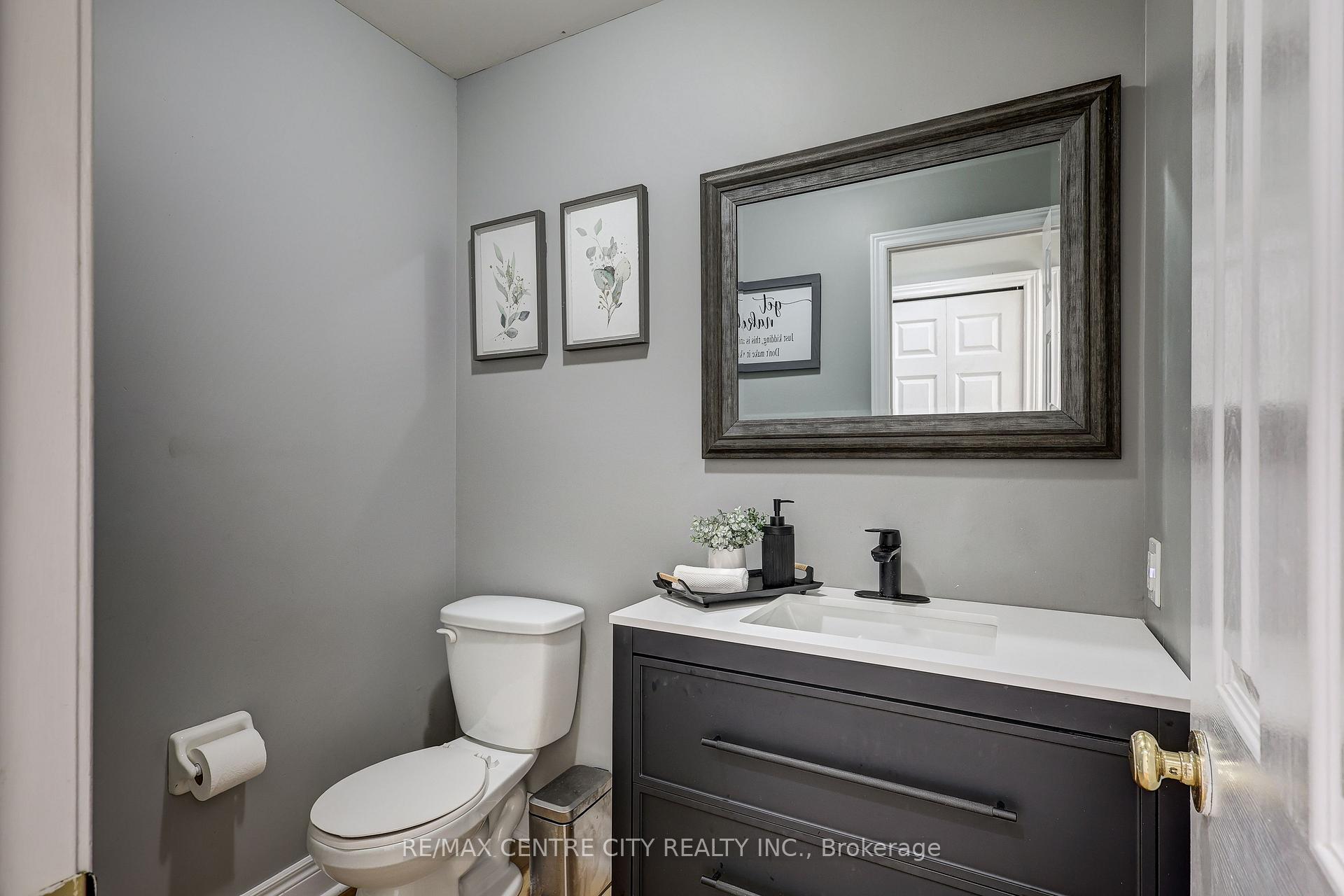 Photo 12 of 19 Lyford Court, St. Thomas — HOMEH