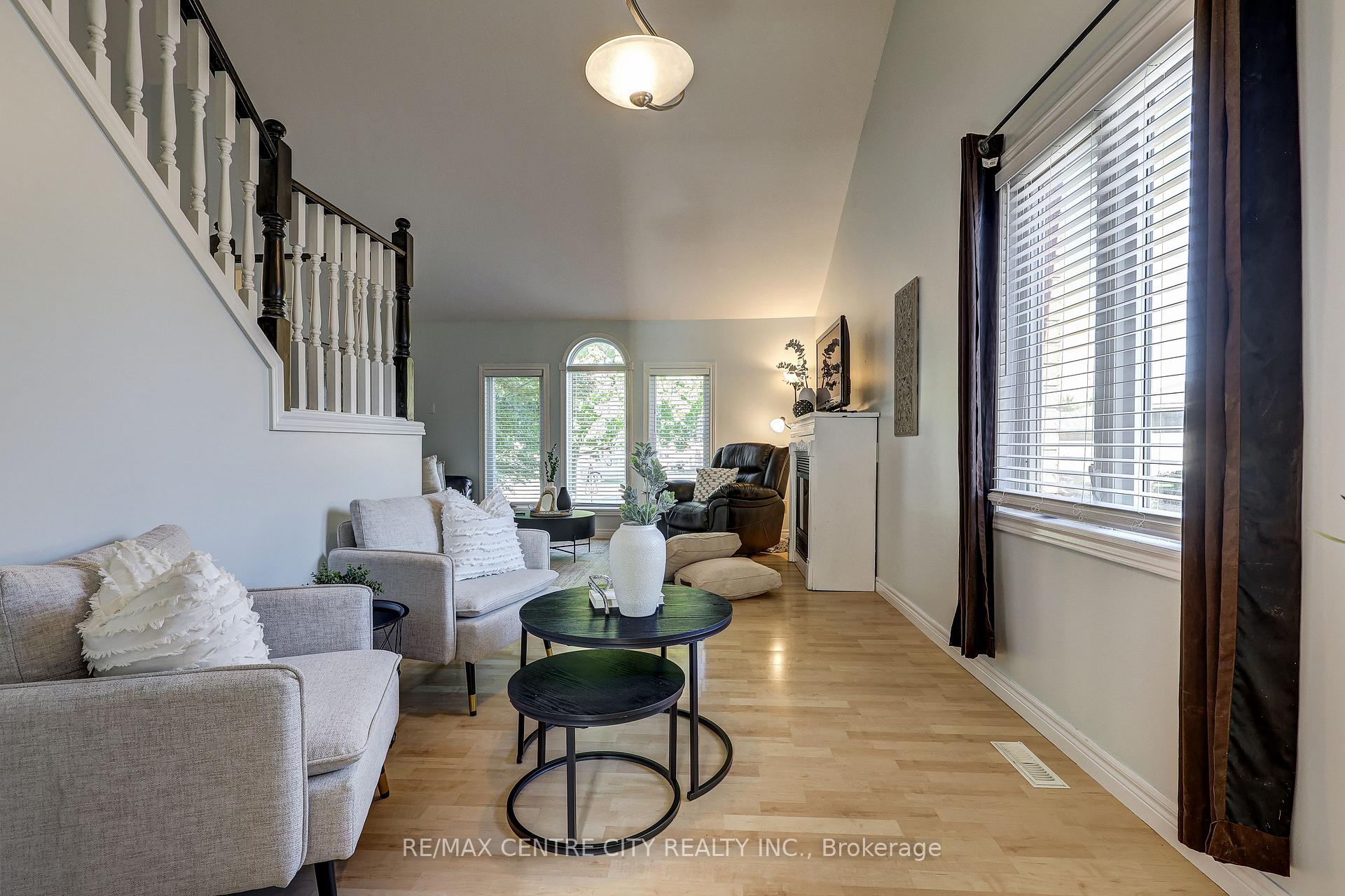 Photo 17 of 19 Lyford Court, St. Thomas — HOMEH