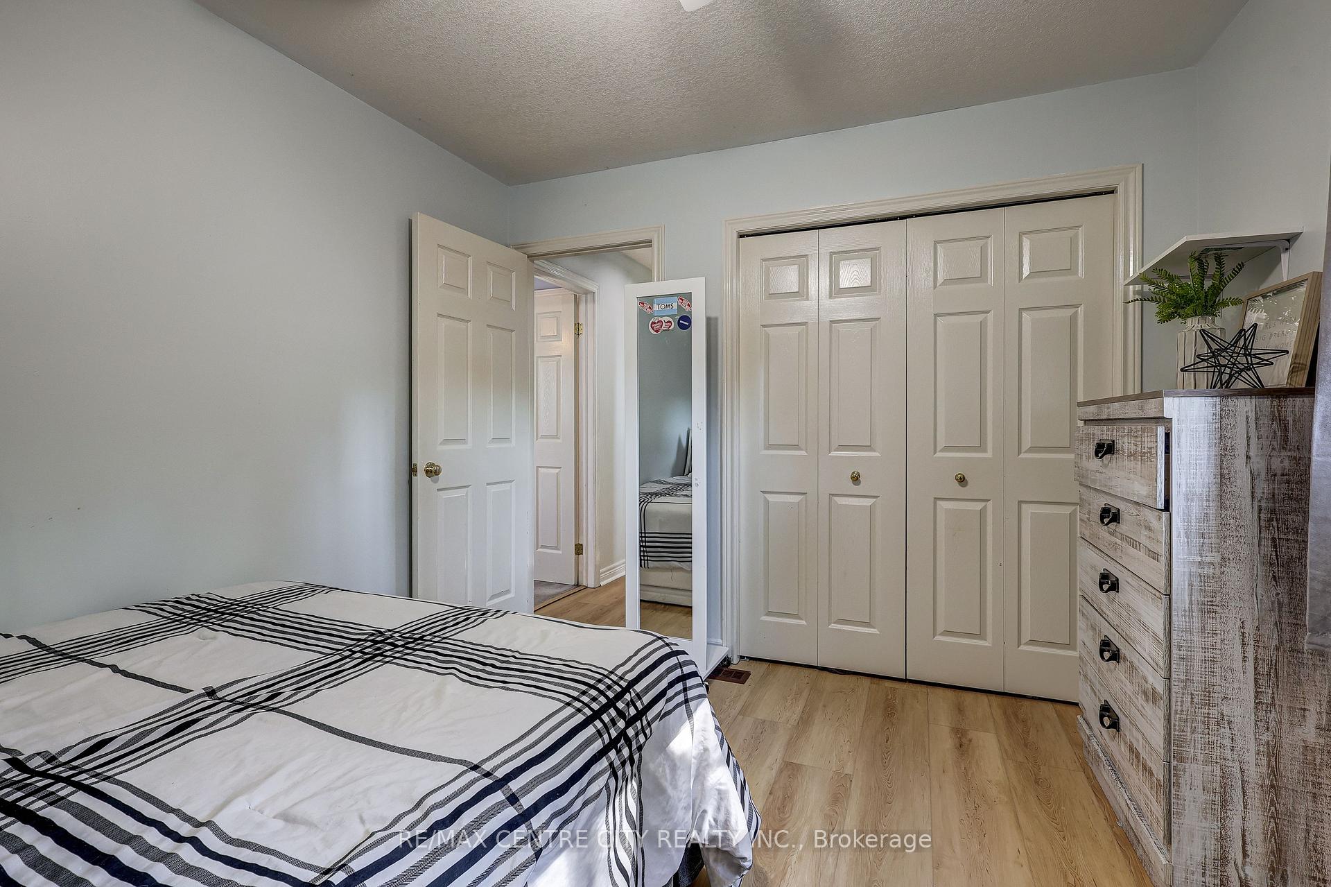Photo 30 of 19 Lyford Court, St. Thomas — HOMEH