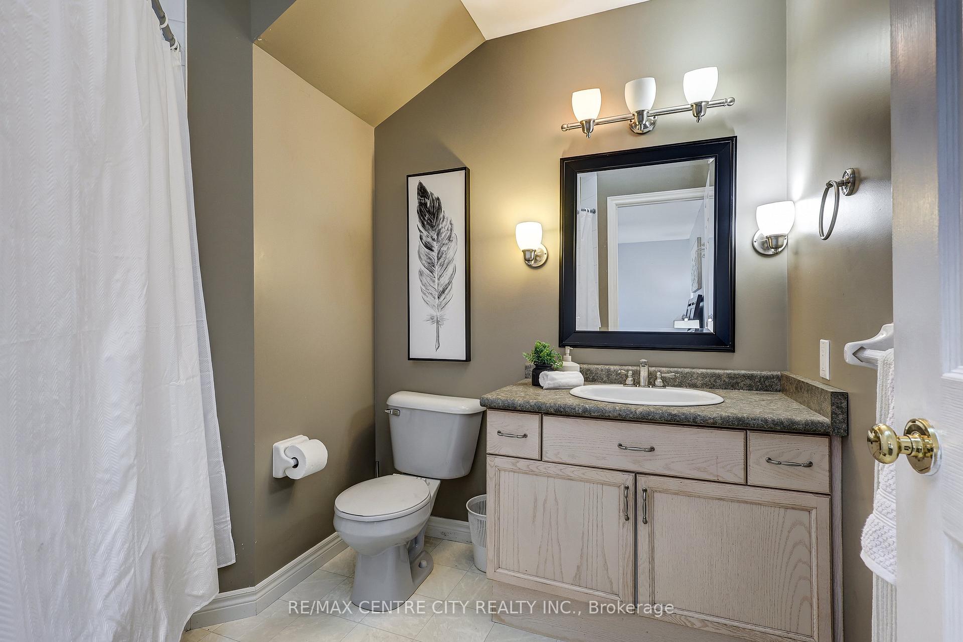 Photo 34 of 19 Lyford Court, St. Thomas — HOMEH