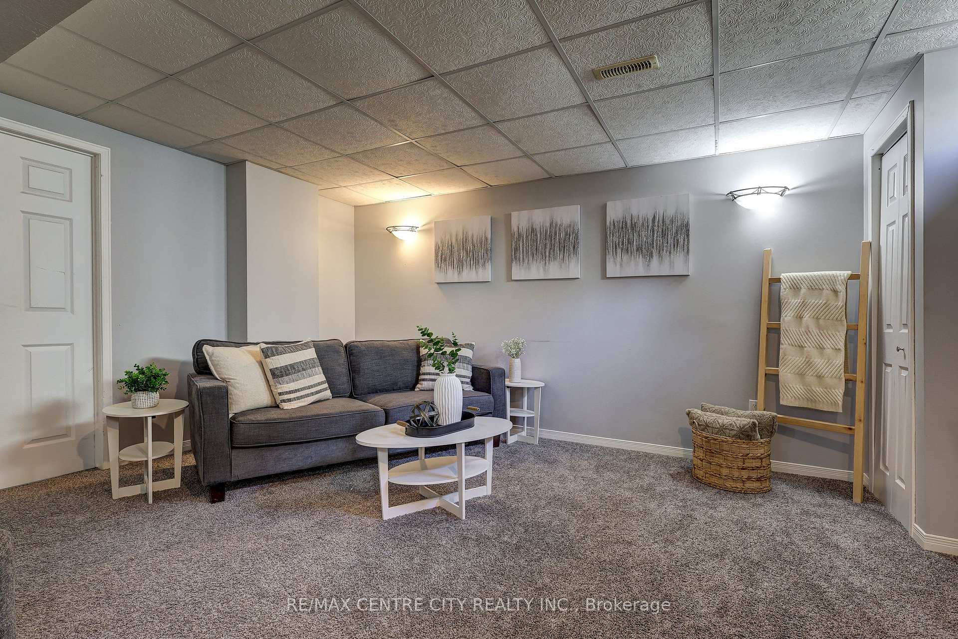 Photo 38 of 19 Lyford Court, St. Thomas — HOMEH