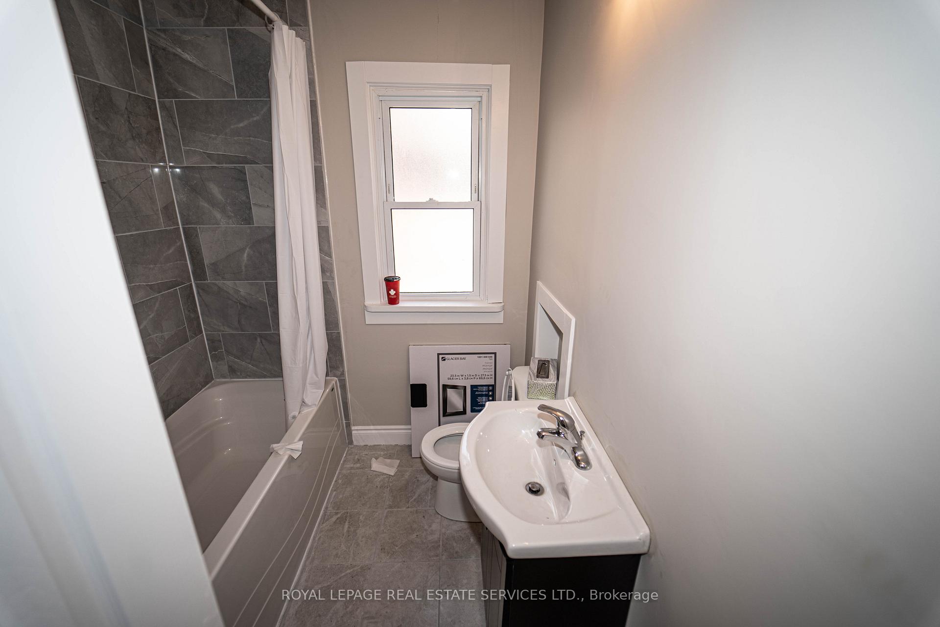 Photo 9 of 8 Bruce Street, St. Catharines, Downtown — HOMEH