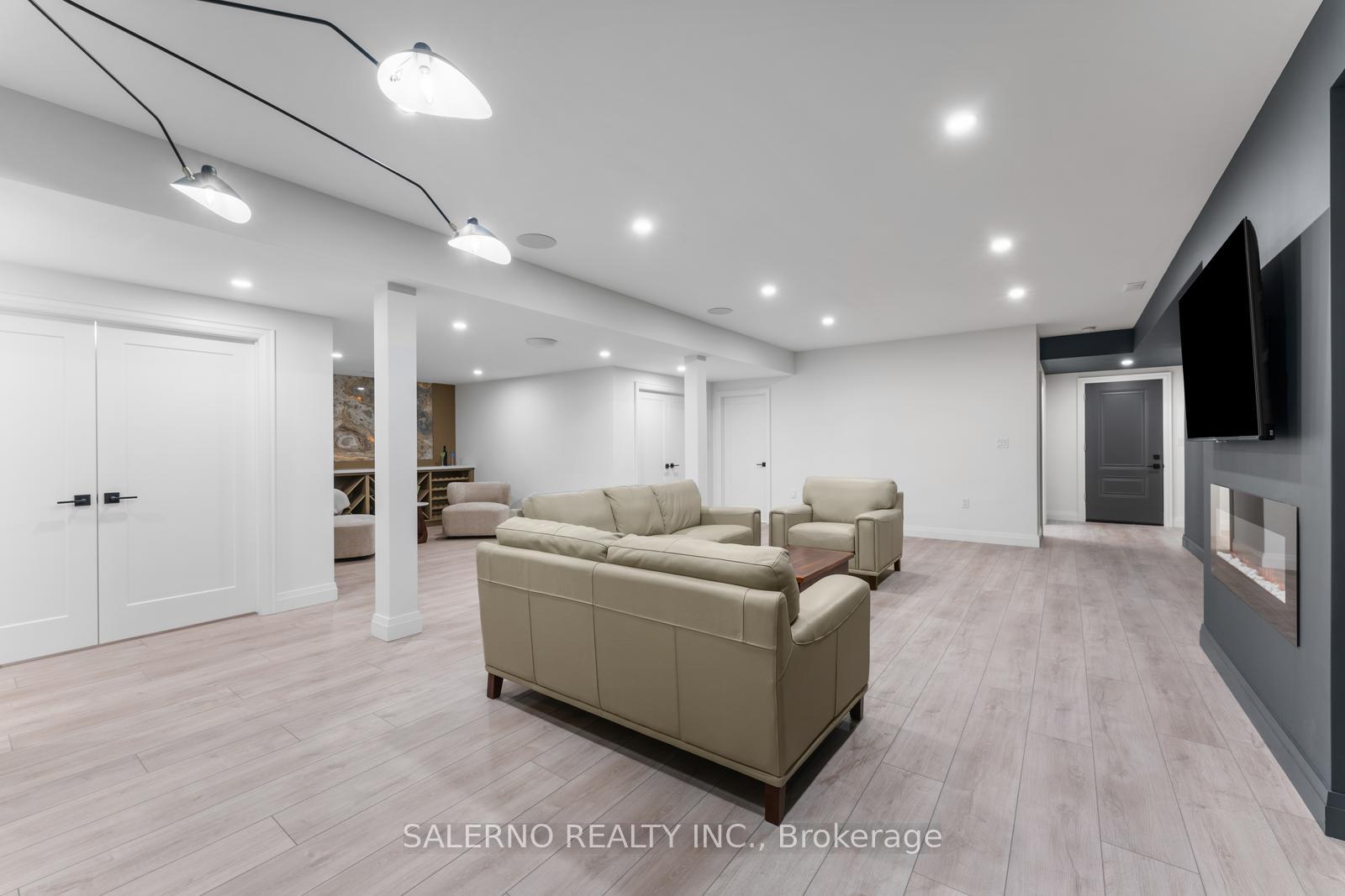 Photo 26 of 38 Marni Lane, Springwater, Phelpston — HOMEH