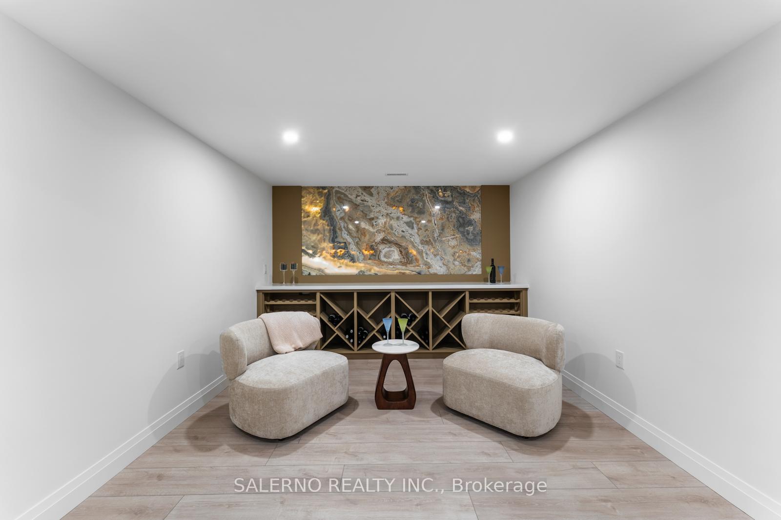 Photo 27 of 38 Marni Lane, Springwater, Phelpston — HOMEH