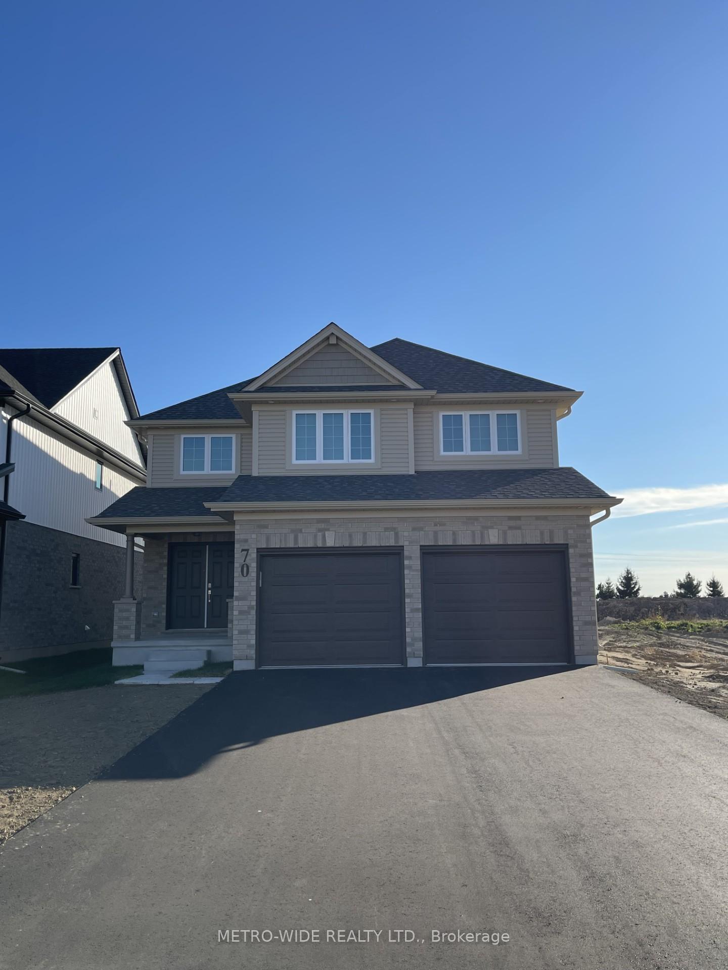 Photo 1 of 70 Silverleaf Path E, St. Thomas — HOMEH
