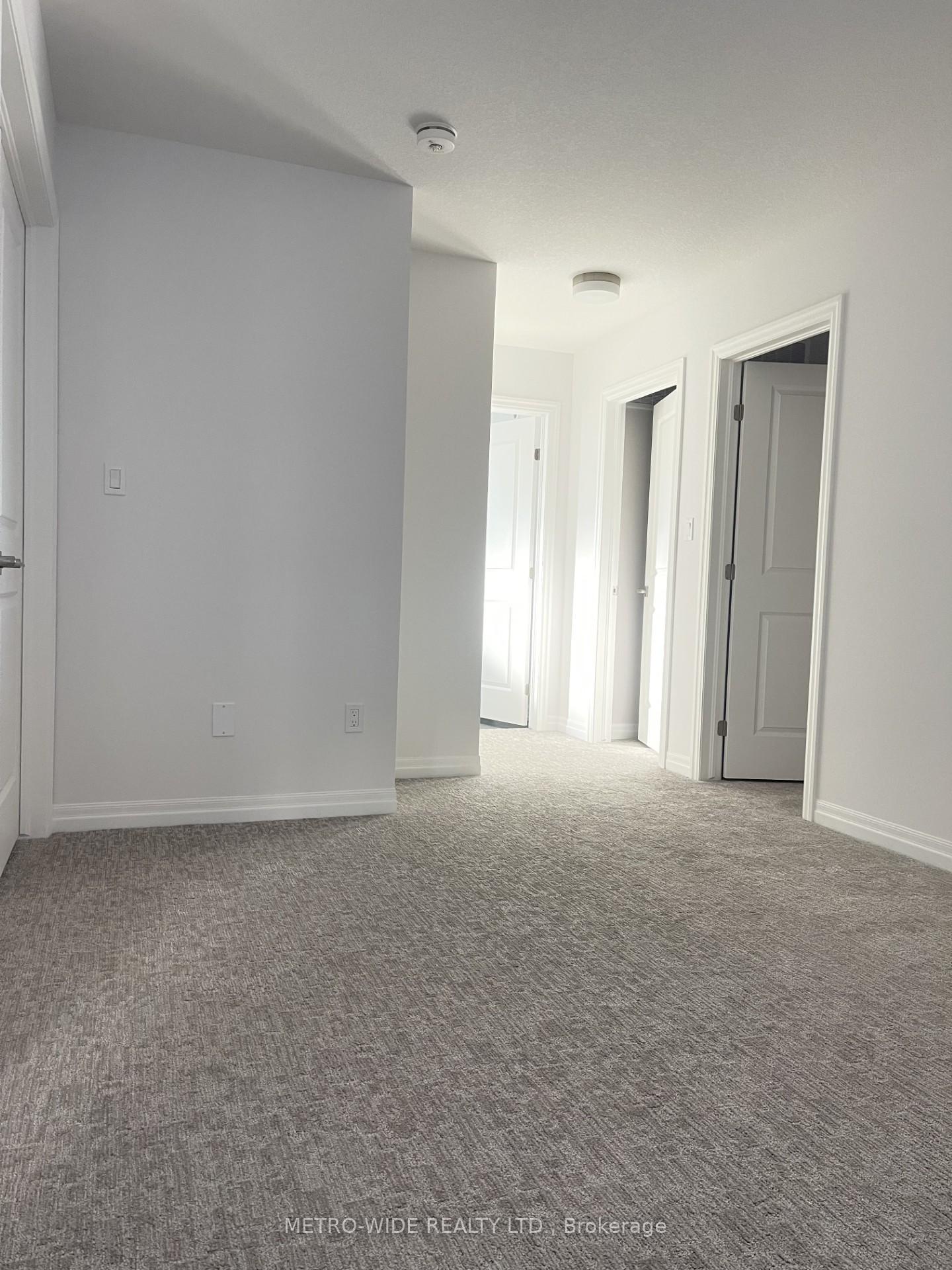 Photo 15 of 70 Silverleaf Path E, St. Thomas — HOMEH