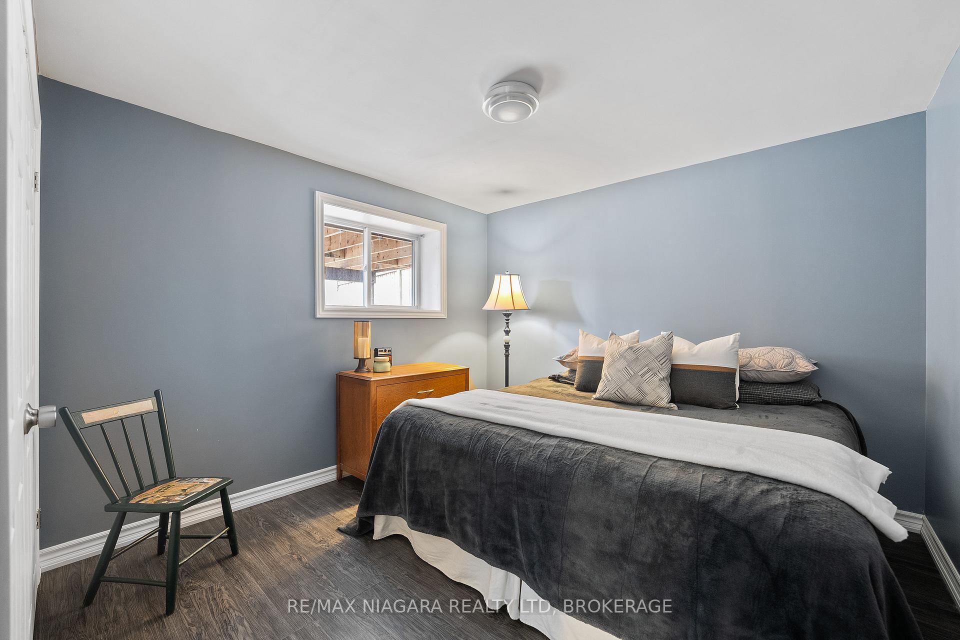 Photo 27 of 86 Parkside Drive, St. Catharines, Port Weller — HOMEH
