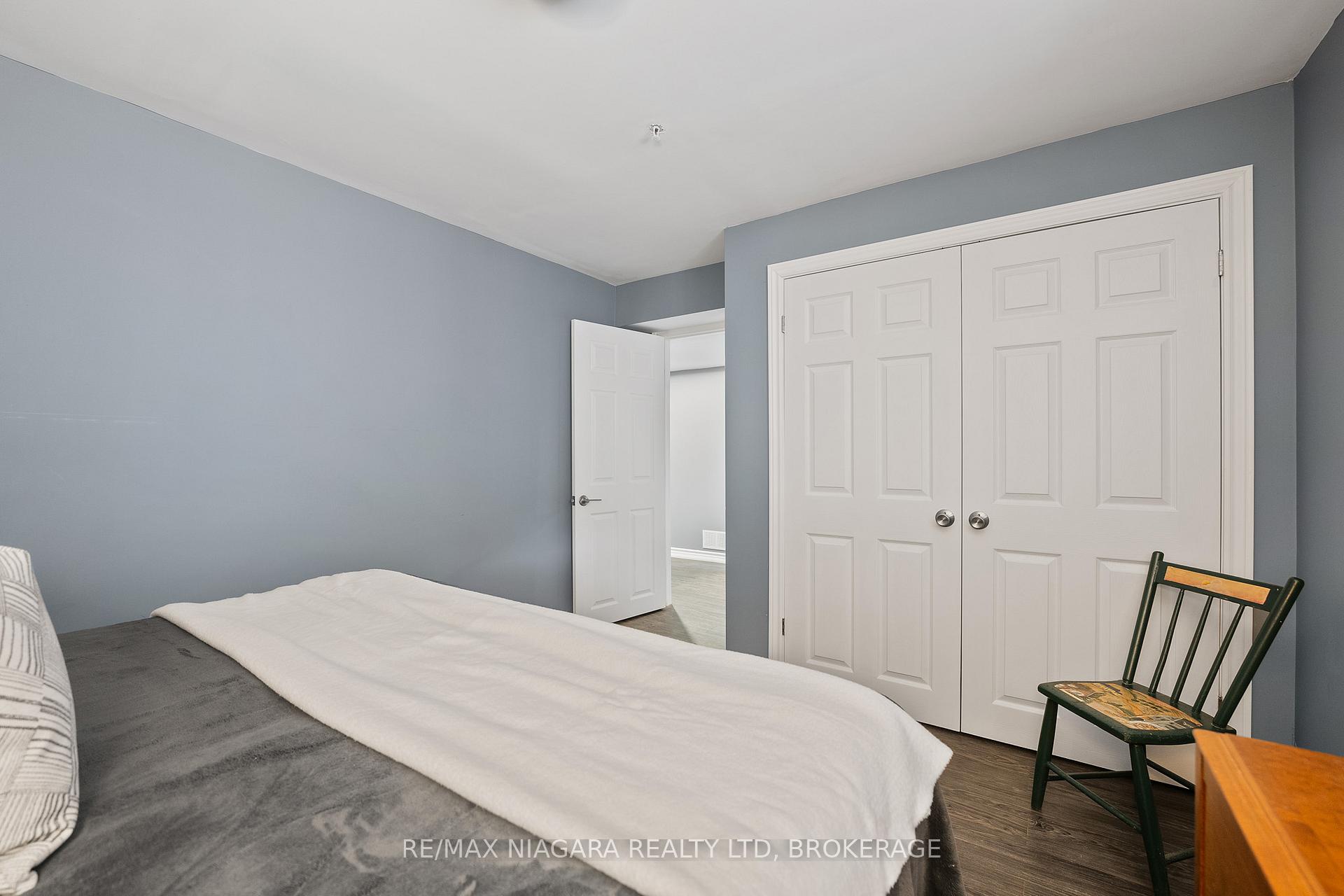 Photo 28 of 86 Parkside Drive, St. Catharines, Port Weller — HOMEH