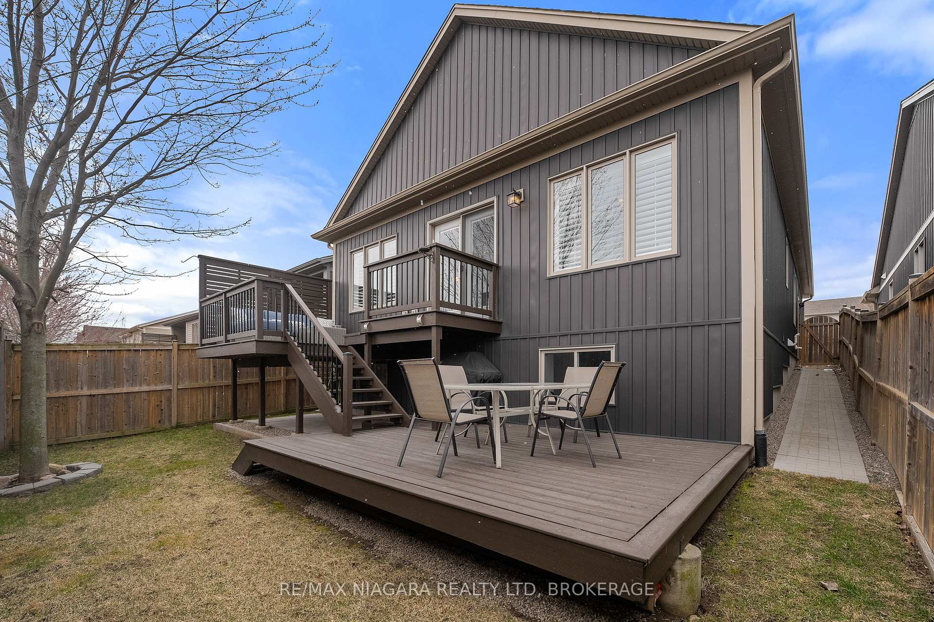 Photo 31 of 86 Parkside Drive, St. Catharines, Port Weller — HOMEH