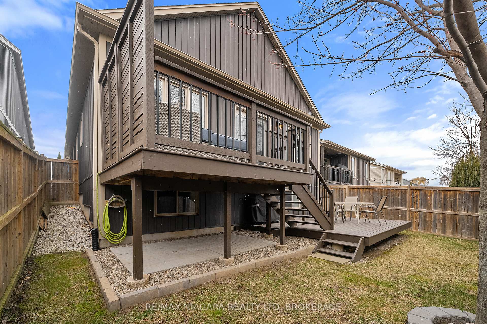 Photo 32 of 86 Parkside Drive, St. Catharines, Port Weller — HOMEH