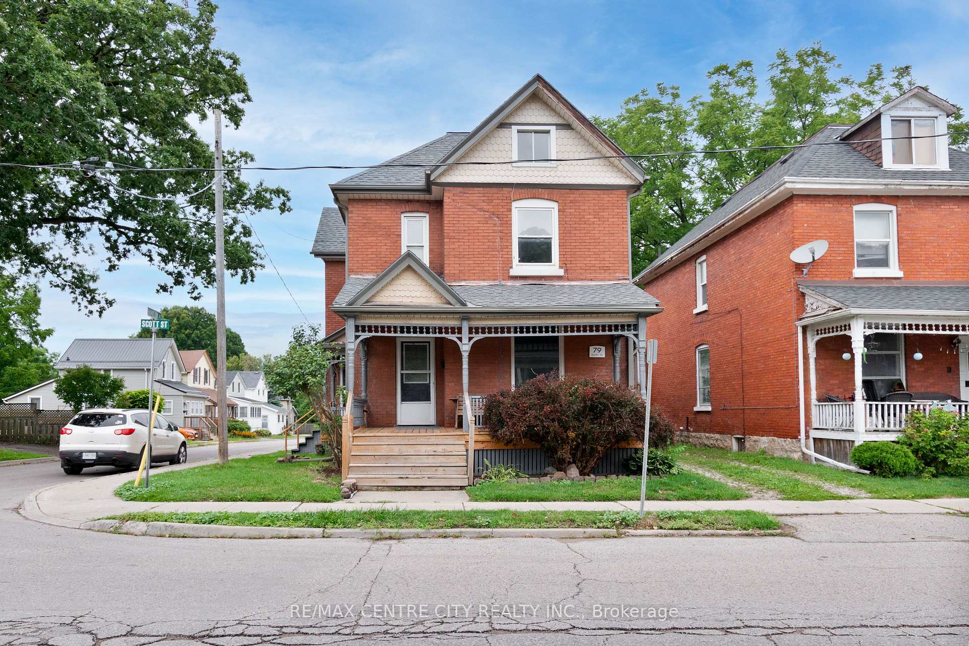 Front of 79 Scott Street