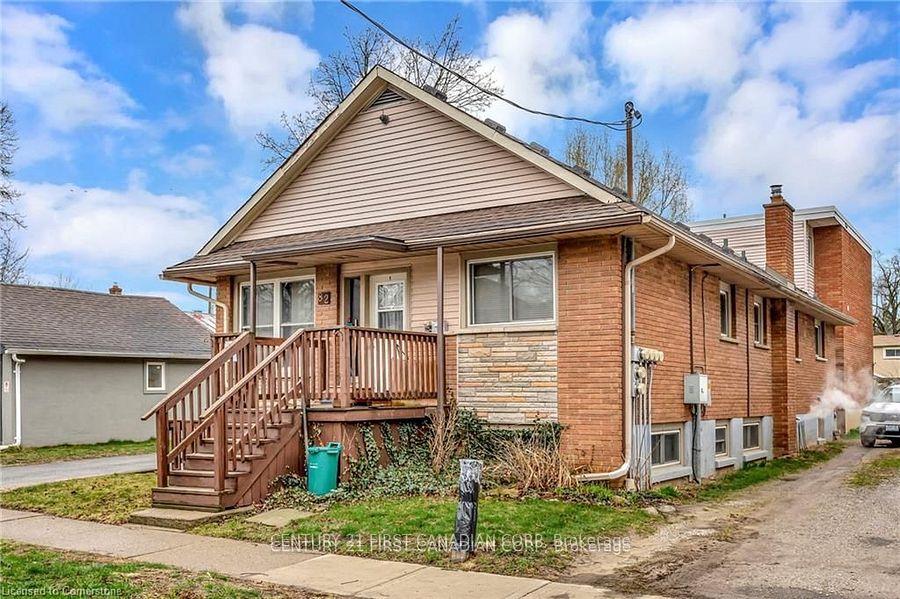 Photo 2 of Unit #3, 82 Albert Street, St. Catharines, Downtown — HOMEH