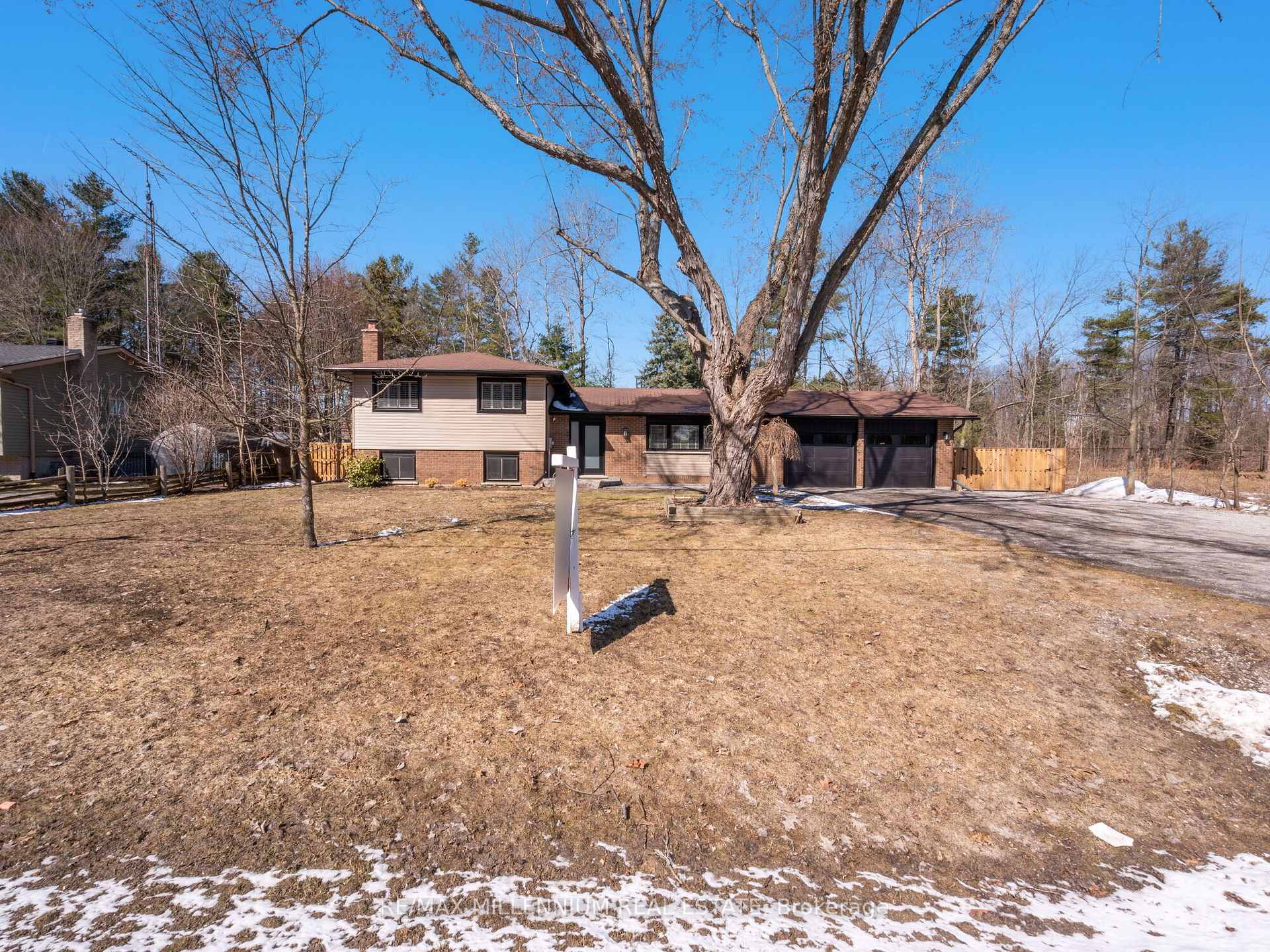 Photo 1 of 1030 Sunnidale Road, Springwater, Rural Springwater — HOMEH
