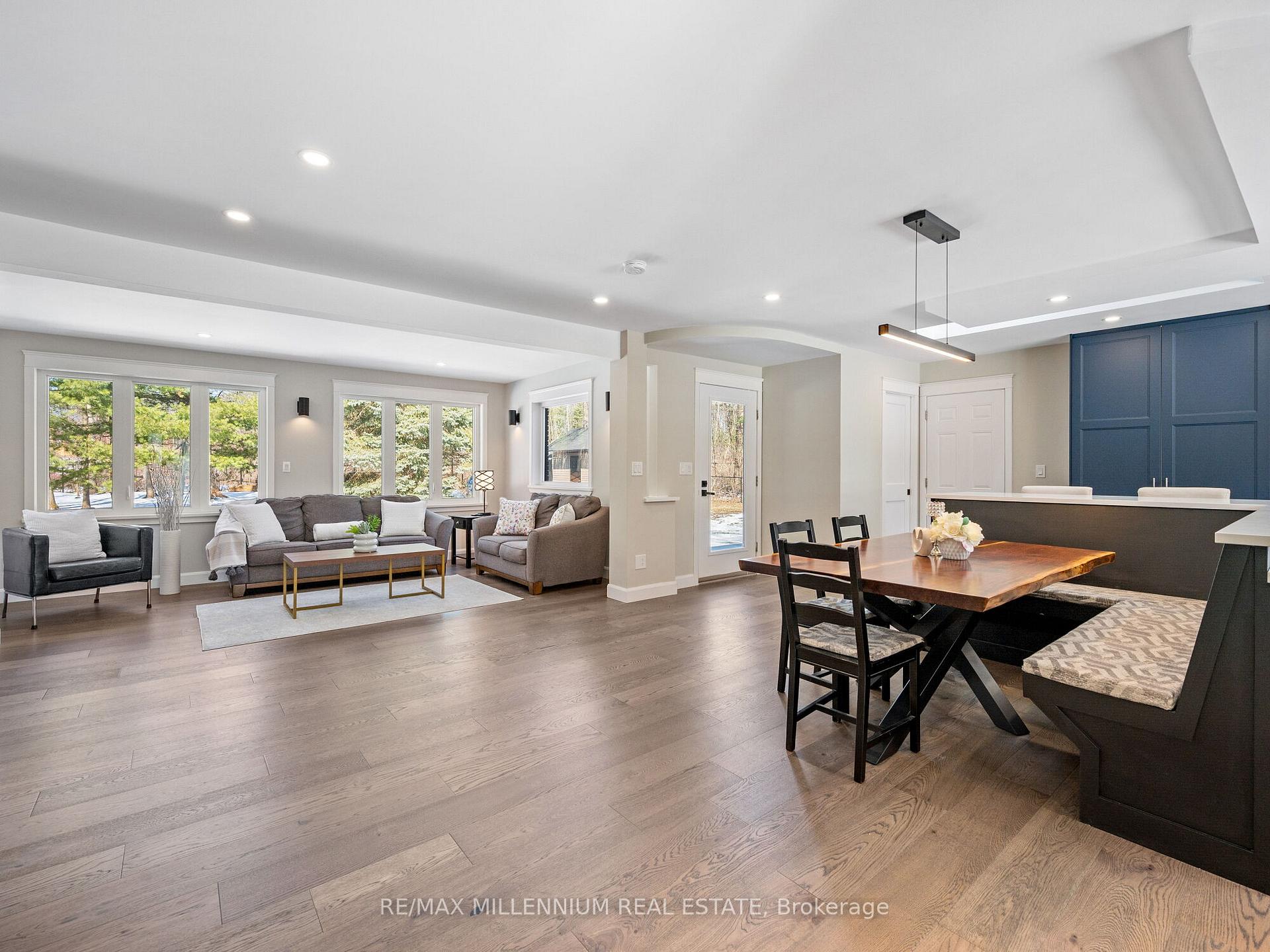 Photo 5 of 1030 Sunnidale Road, Springwater, Rural Springwater — HOMEH