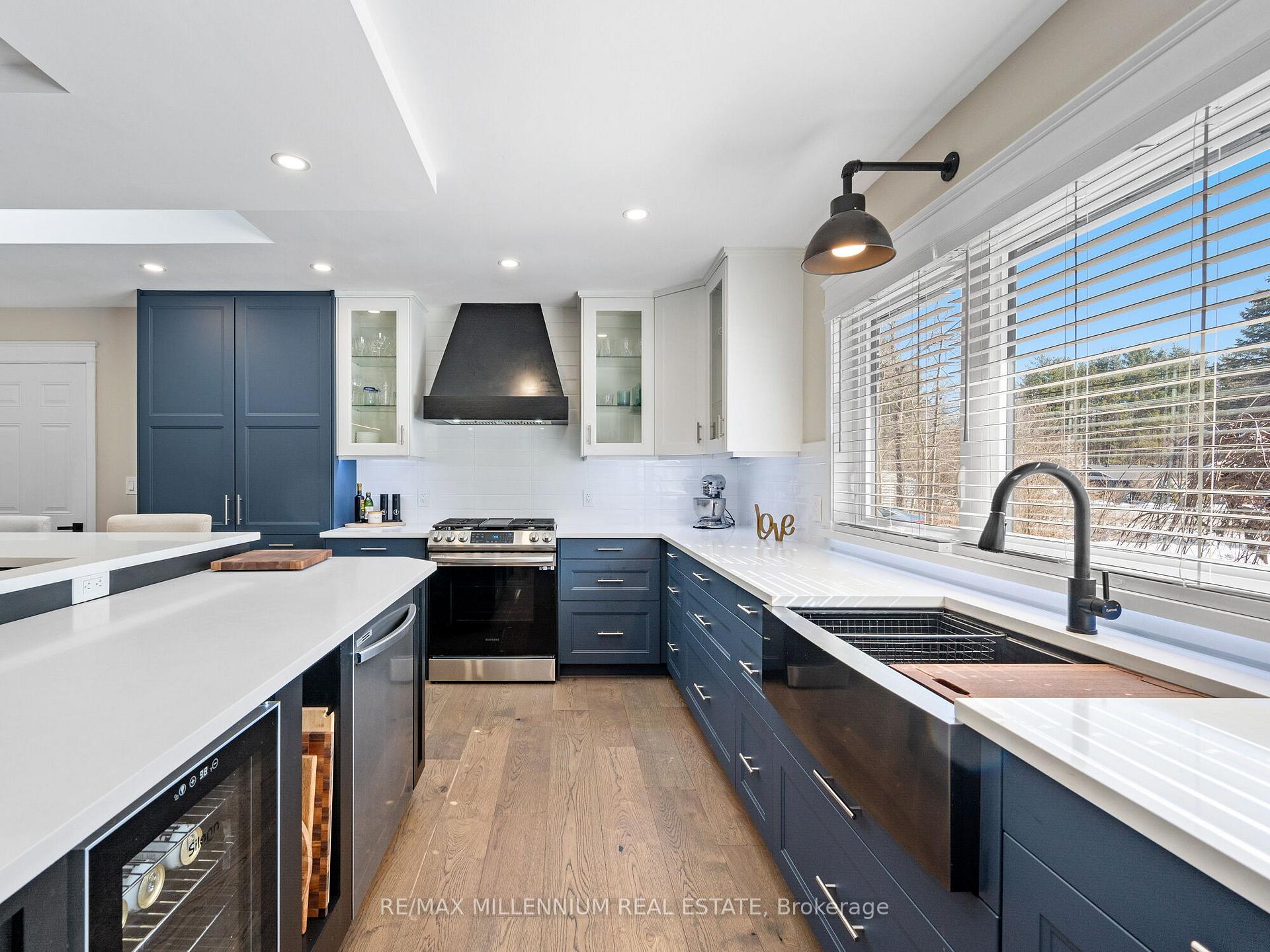 Photo 16 of 1030 Sunnidale Road, Springwater, Rural Springwater — HOMEH