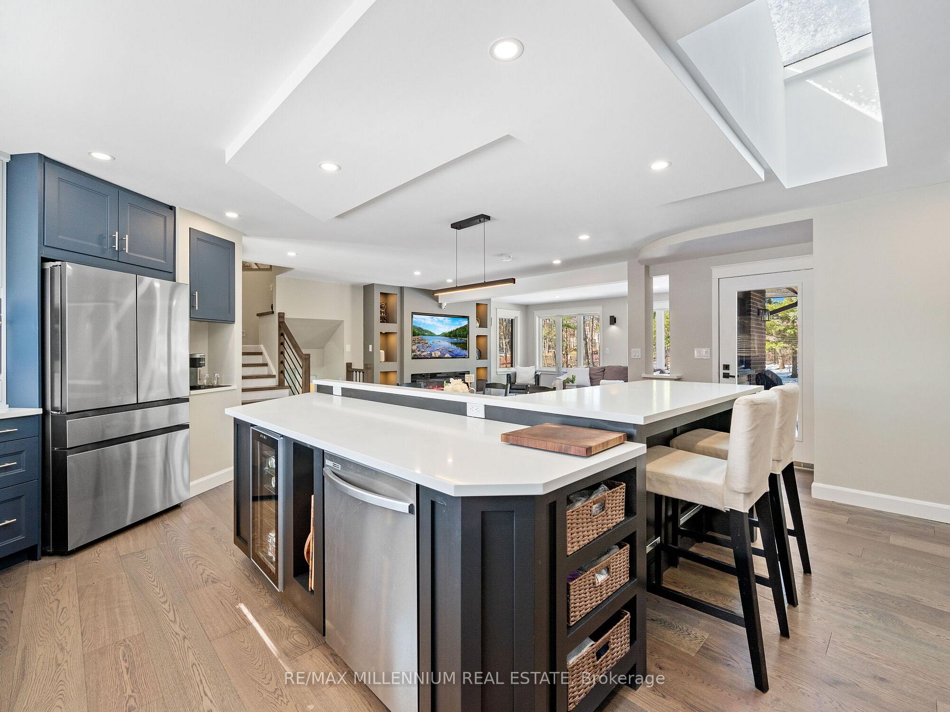 Photo 17 of 1030 Sunnidale Road, Springwater, Rural Springwater — HOMEH