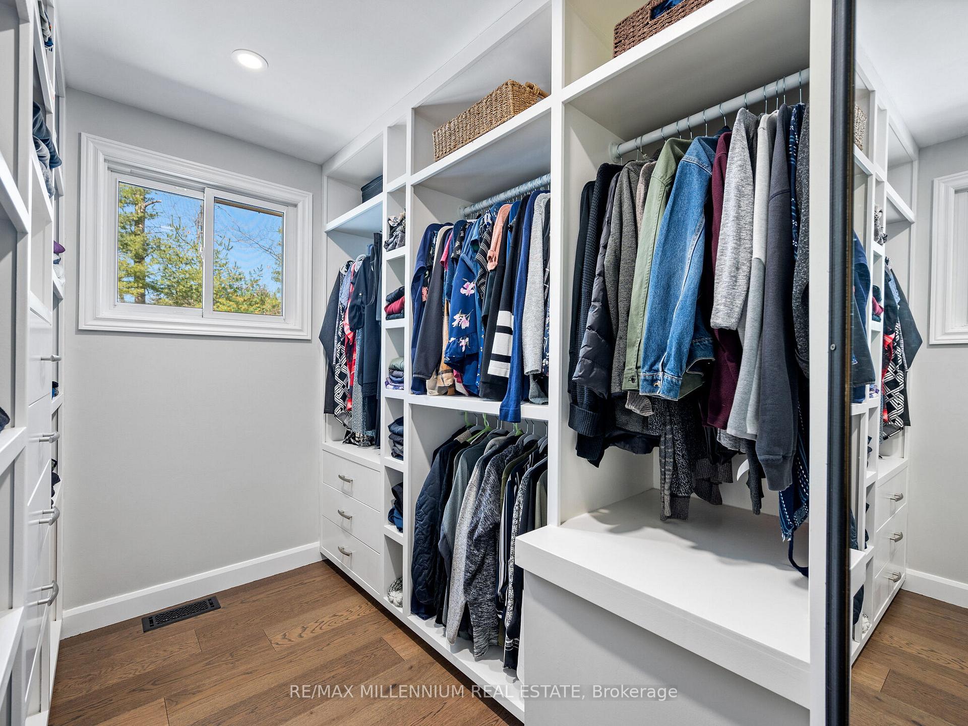 Photo 22 of 1030 Sunnidale Road, Springwater, Rural Springwater — HOMEH