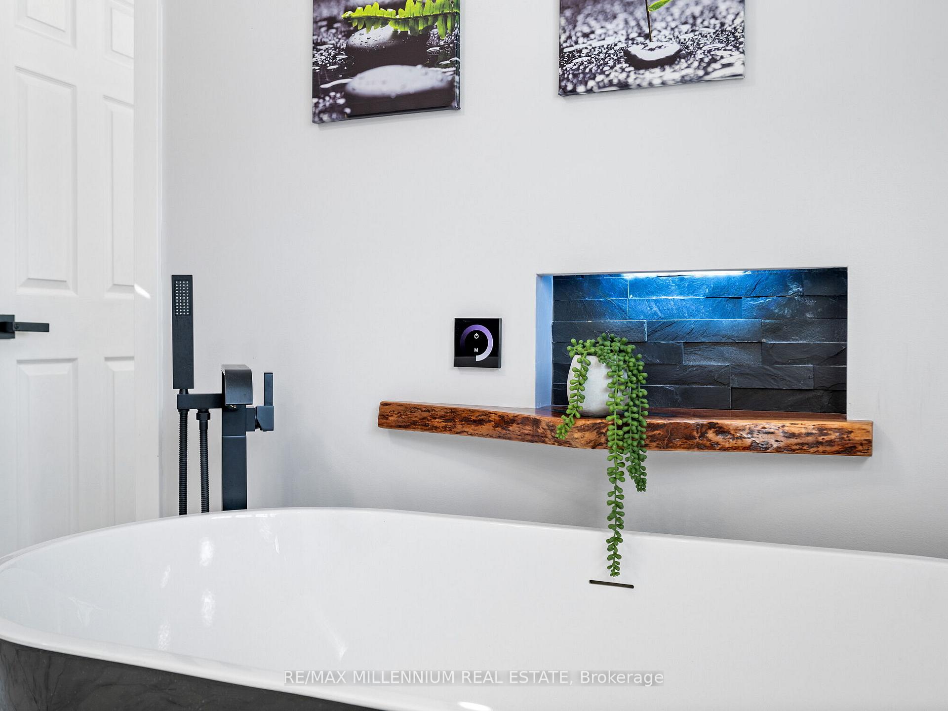 Photo 45 of 1030 Sunnidale Road, Springwater, Rural Springwater — HOMEH
