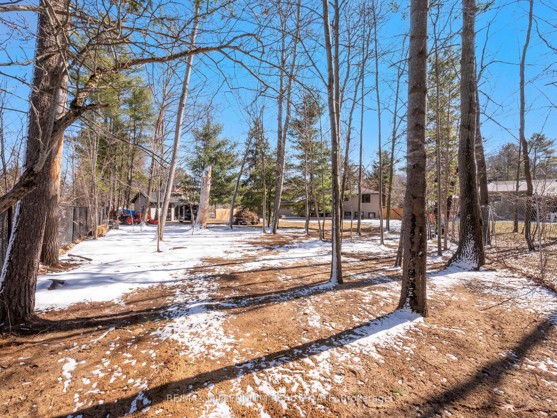 Photo 50 of 1030 Sunnidale Road, Springwater, Rural Springwater — HOMEH