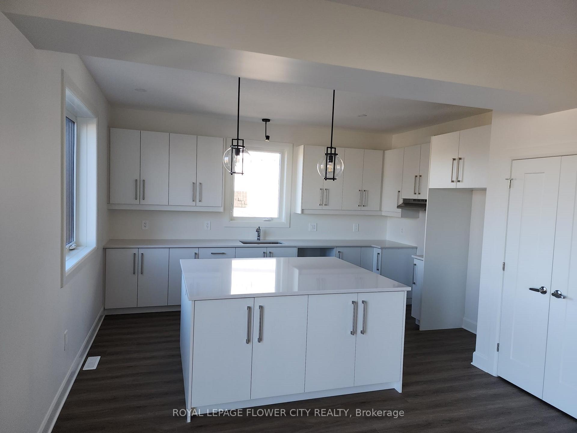 Photo 2 of 21 Welch Court, St. Thomas — HOMEH