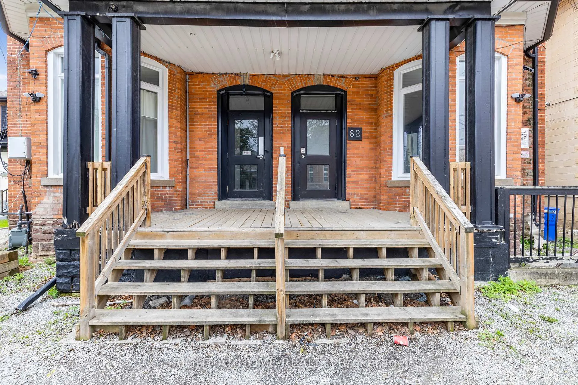 Photo 13 of Unit 5, 82 Welland Avenue, St. Catharines, Downtown — HOMEH