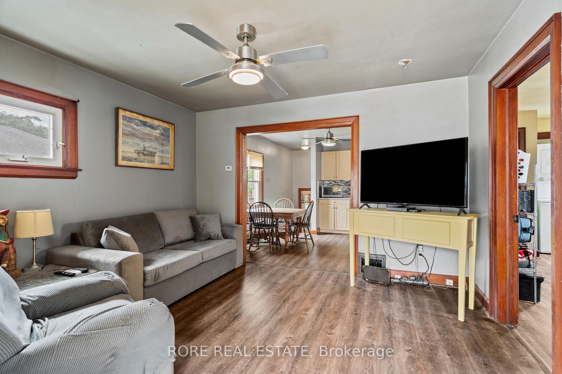 Photo 7 of 59 Haig Street, St. Catharines, Haig — HOMEH