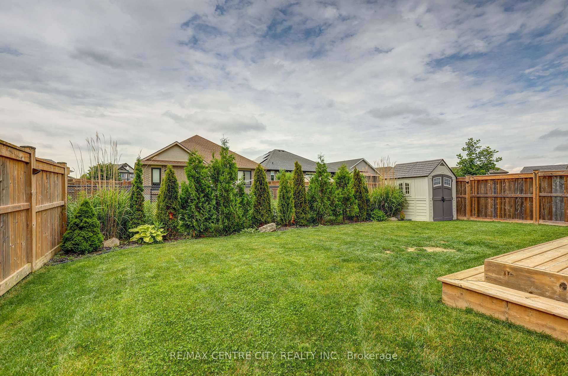 Photo 2 of 24 Acorn Trail, St. Thomas — HOMEH