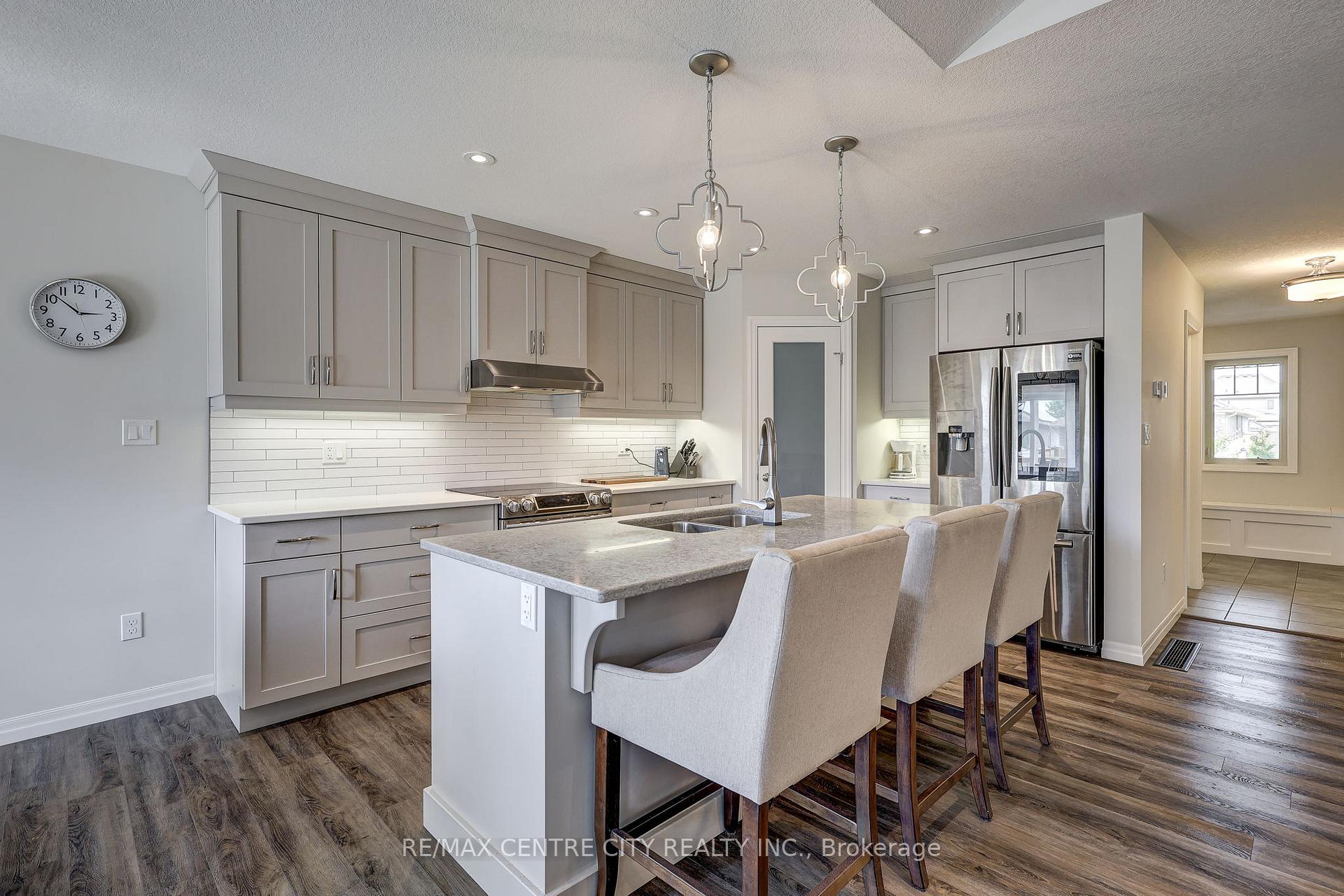 Photo 12 of 24 Acorn Trail, St. Thomas — HOMEH