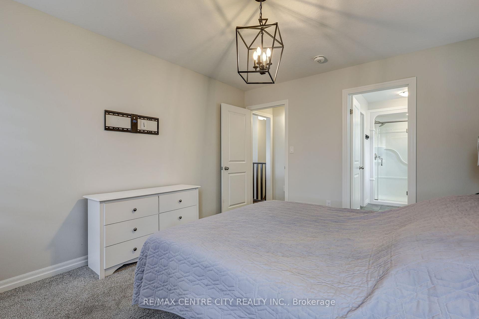 Photo 18 of 24 Acorn Trail, St. Thomas — HOMEH