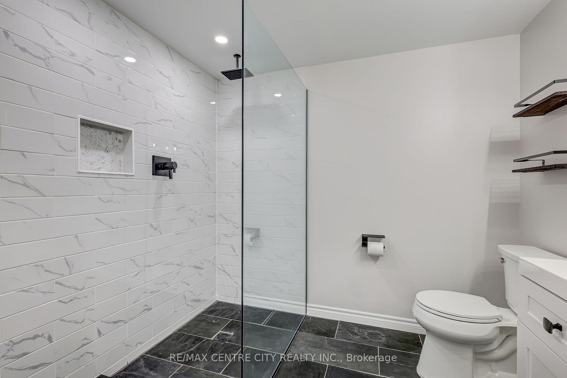 Photo 30 of 24 Acorn Trail, St. Thomas — HOMEH
