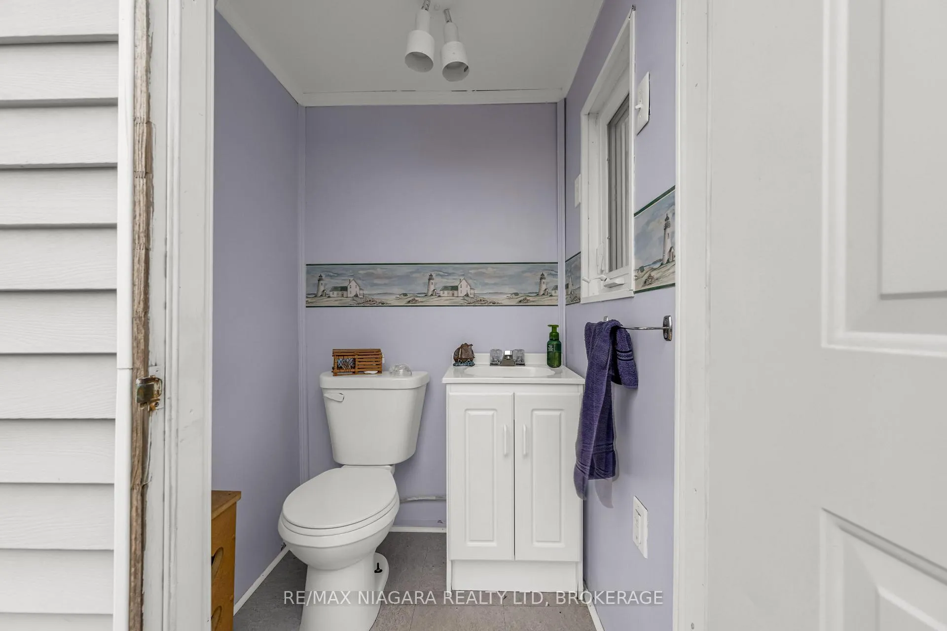 Photo 32 of 53 Turner Crescent, St. Catharines, Oakdale — HOMEH