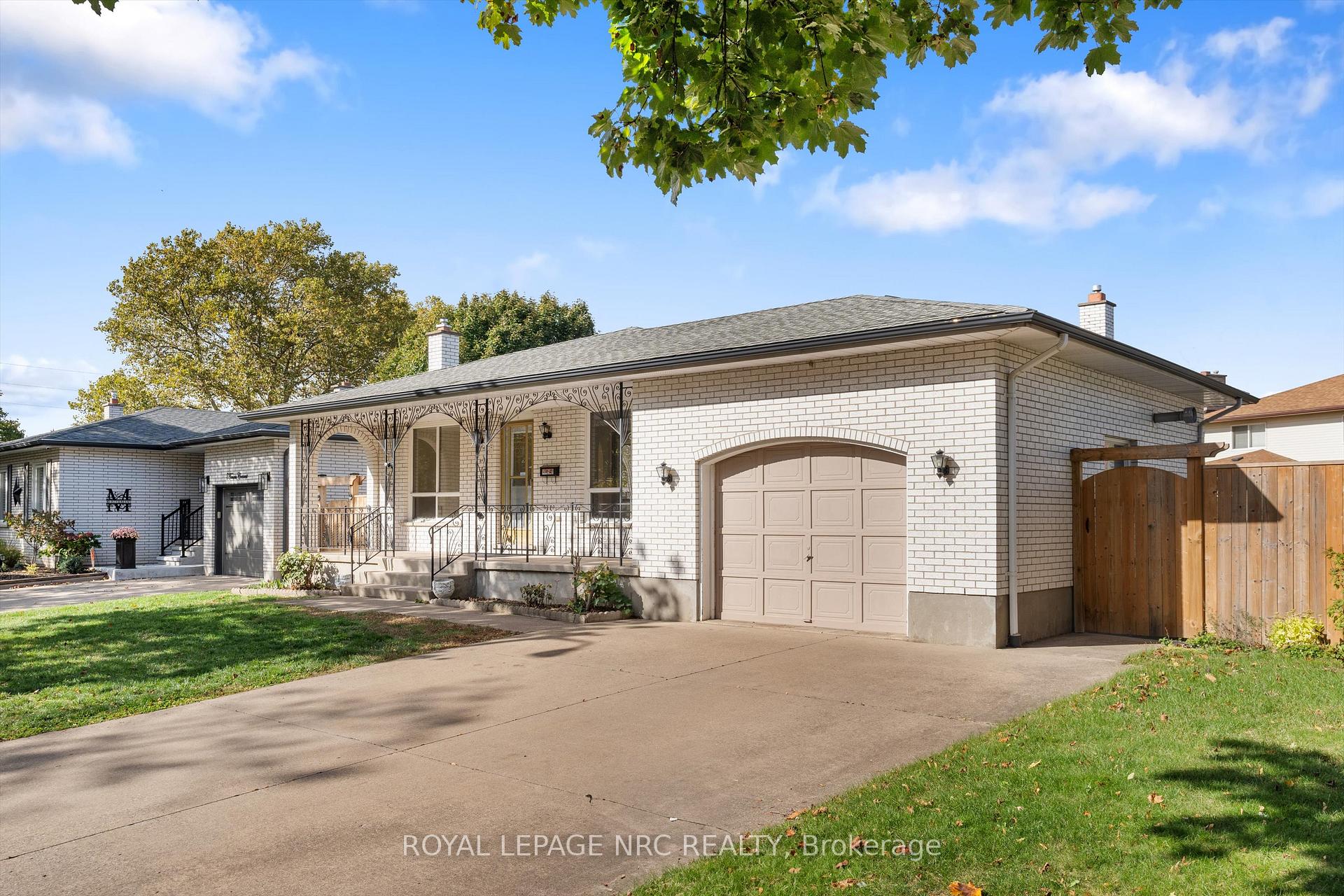 Photo 3 of 7 Tanera Crescent, St. Catharines, Carlton/Bunting — HOMEH