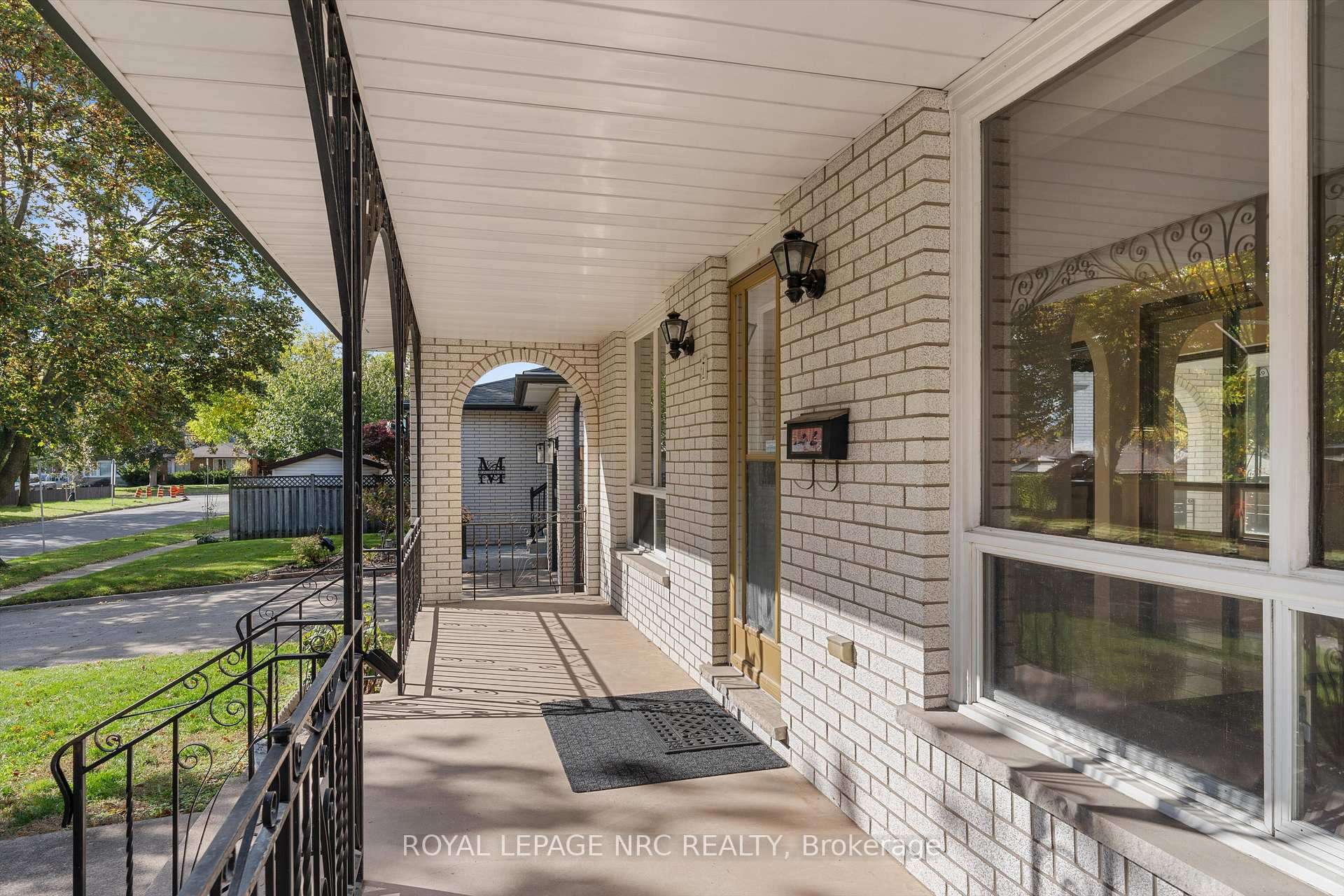 Photo 4 of 7 Tanera Crescent, St. Catharines, Carlton/Bunting — HOMEH