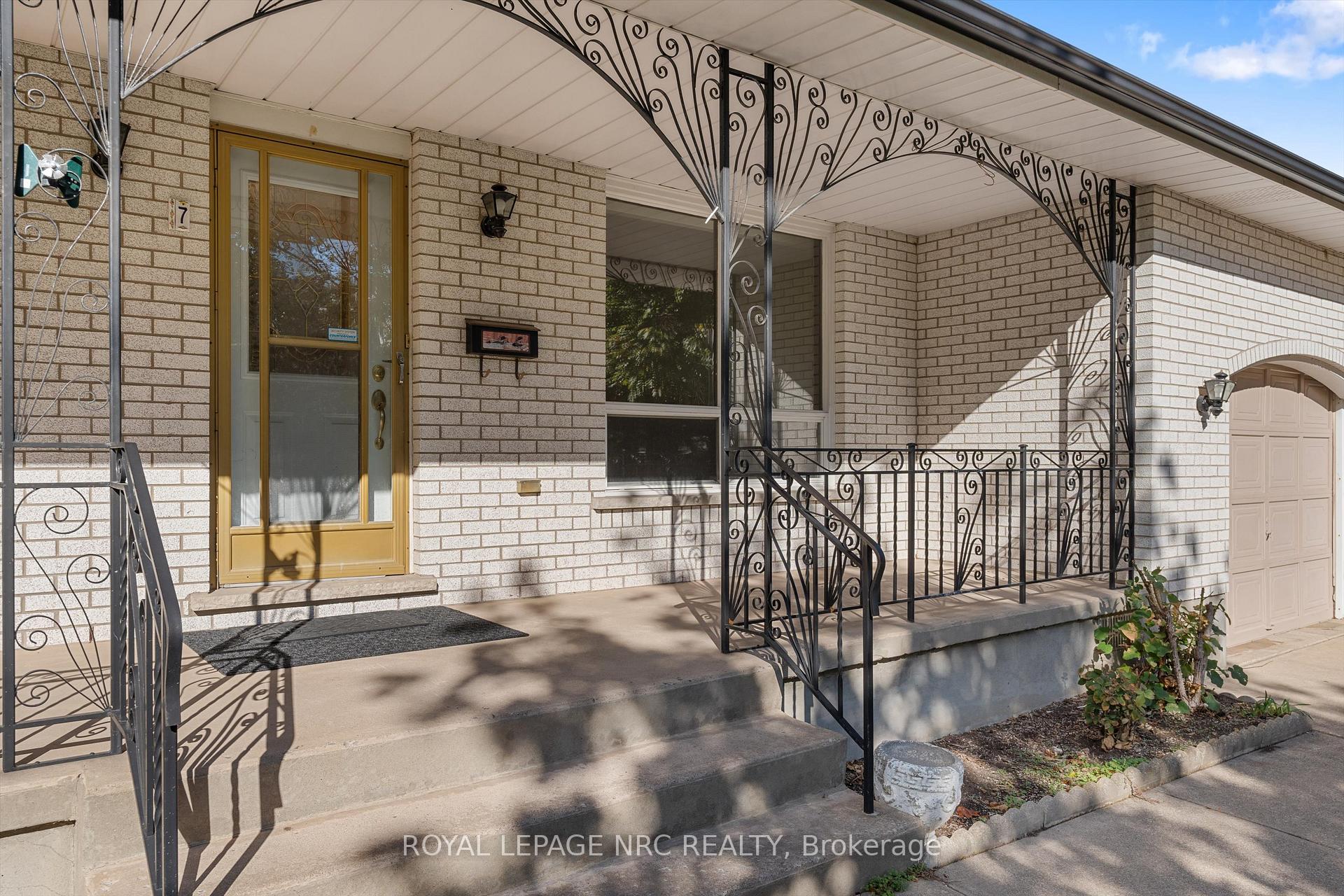 Photo 5 of 7 Tanera Crescent, St. Catharines, Carlton/Bunting — HOMEH