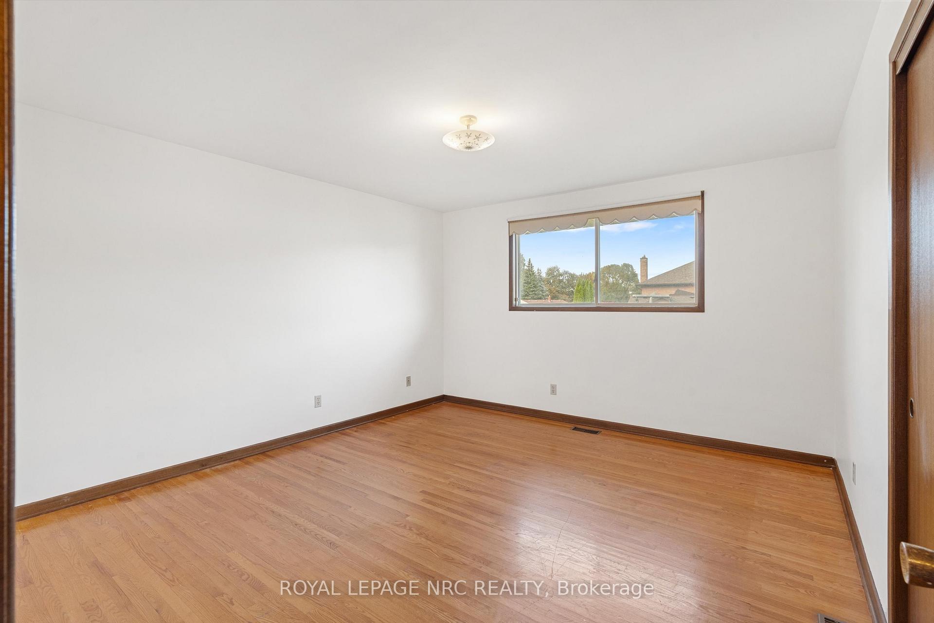 Photo 19 of 7 Tanera Crescent, St. Catharines, Carlton/Bunting — HOMEH