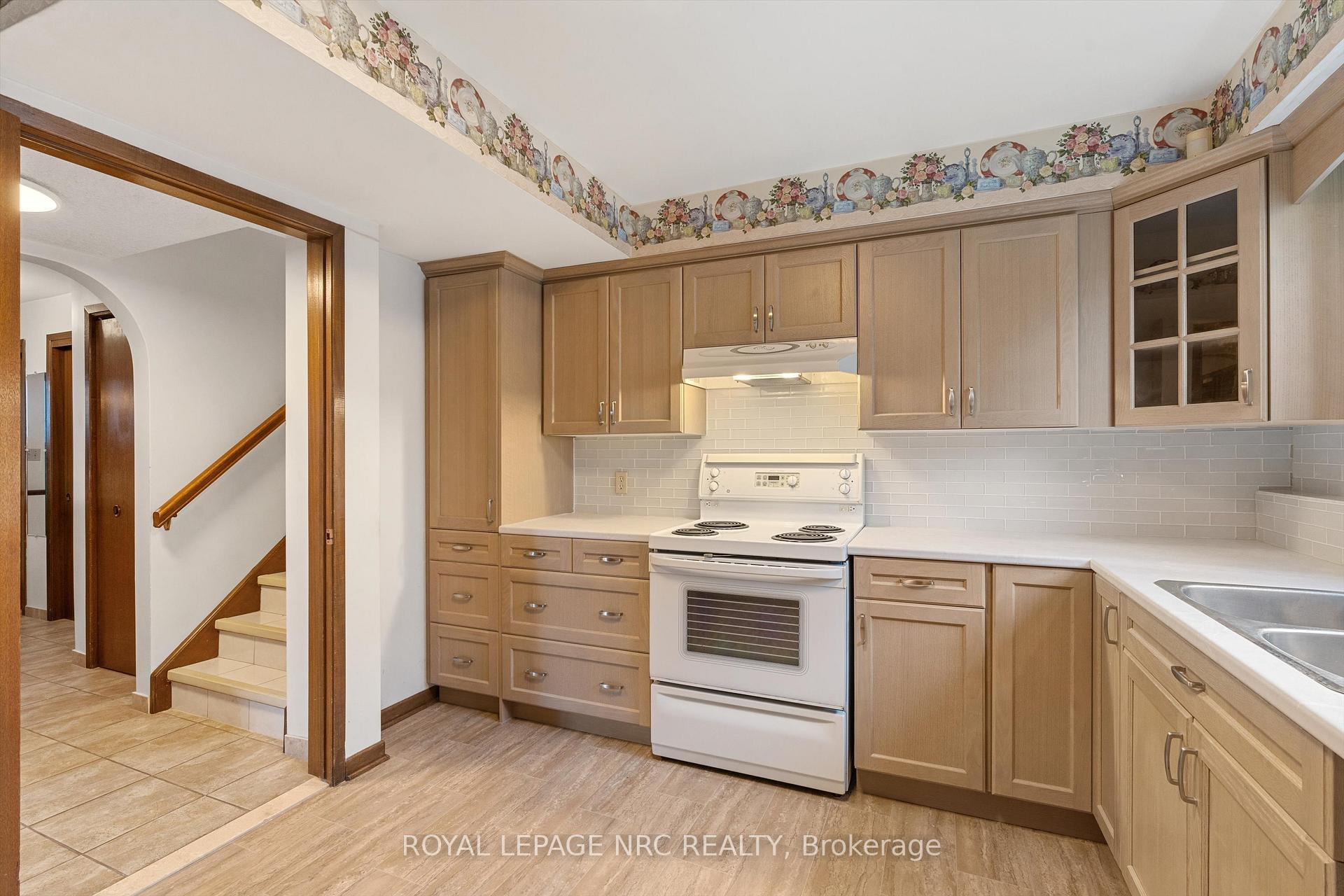 Photo 28 of 7 Tanera Crescent, St. Catharines, Carlton/Bunting — HOMEH