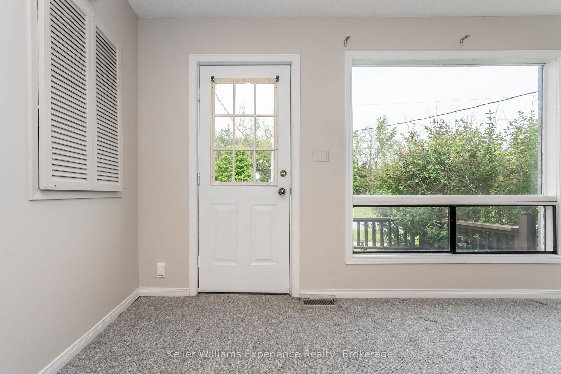 Photo 4 of 1788 Phelpston Road, Springwater, Phelpston — HOMEH
