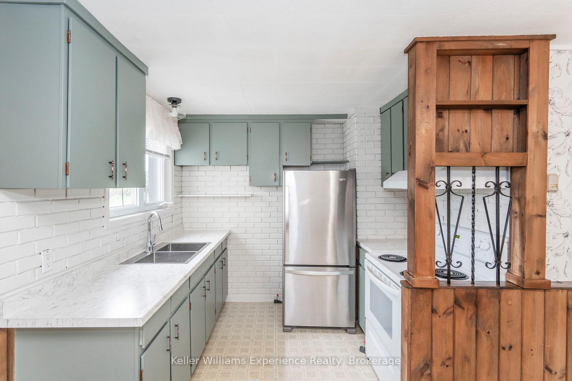 Photo 17 of 1788 Phelpston Road, Springwater, Phelpston — HOMEH