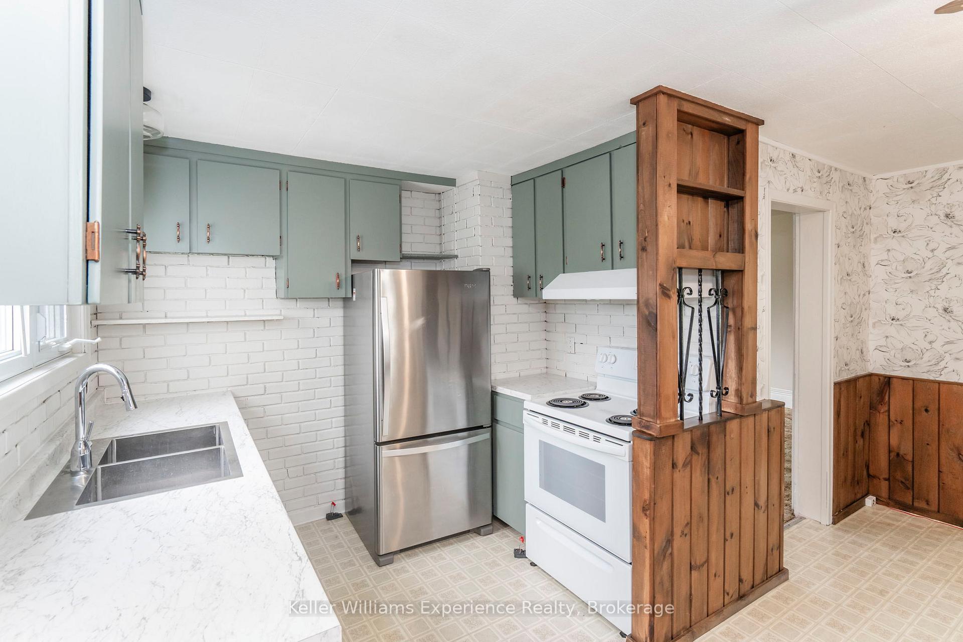 Photo 18 of 1788 Phelpston Road, Springwater, Phelpston — HOMEH