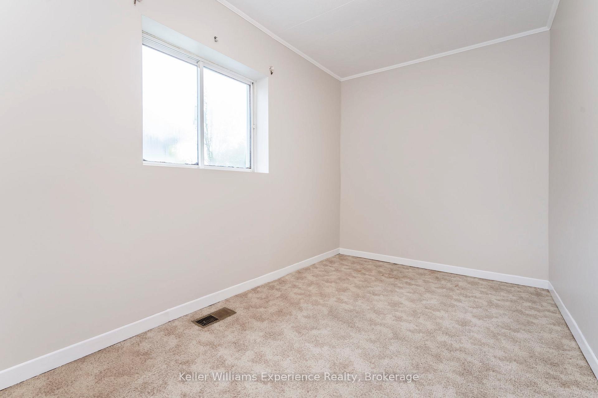 Photo 26 of 1788 Phelpston Road, Springwater, Phelpston — HOMEH