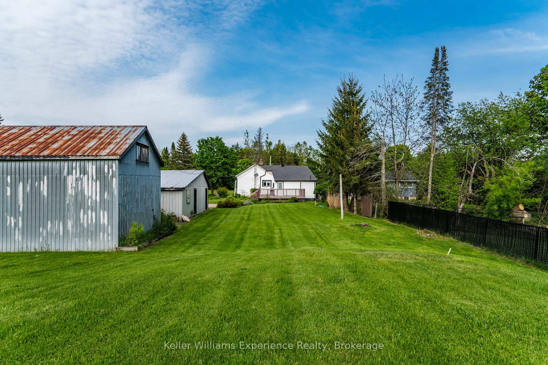 Photo 30 of 1788 Phelpston Road, Springwater, Phelpston — HOMEH