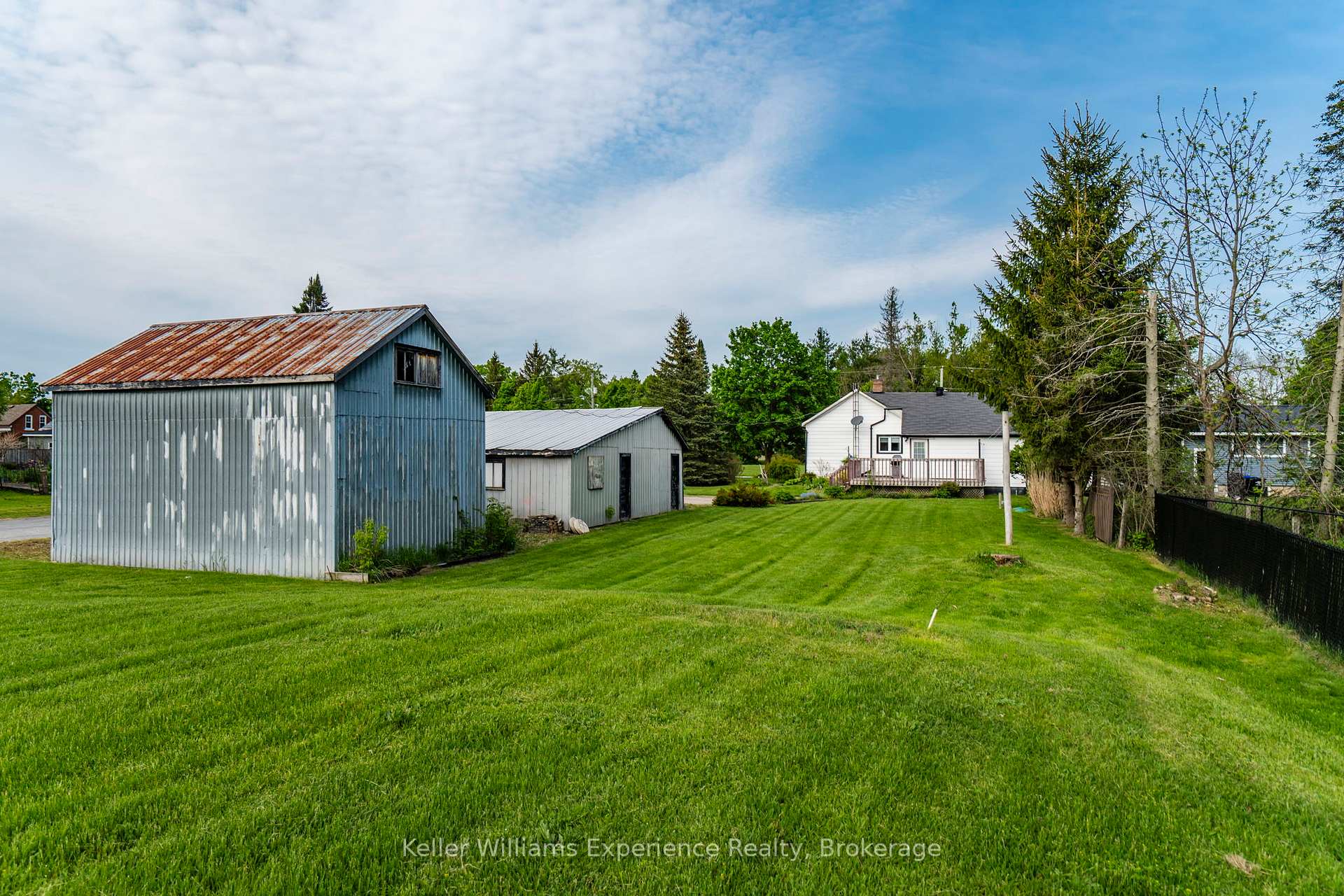 Photo 32 of 1788 Phelpston Road, Springwater, Phelpston — HOMEH
