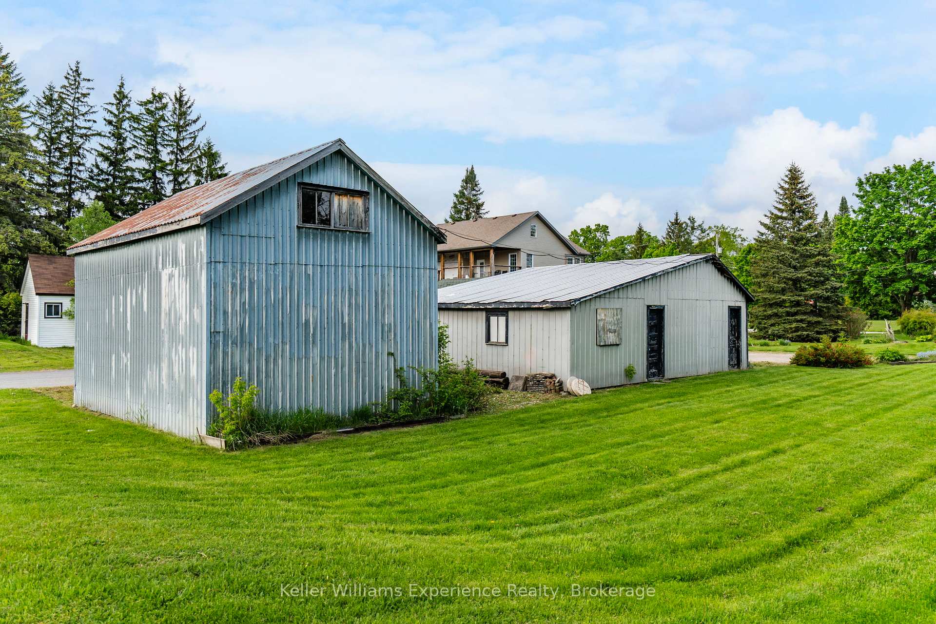 Photo 33 of 1788 Phelpston Road, Springwater, Phelpston — HOMEH