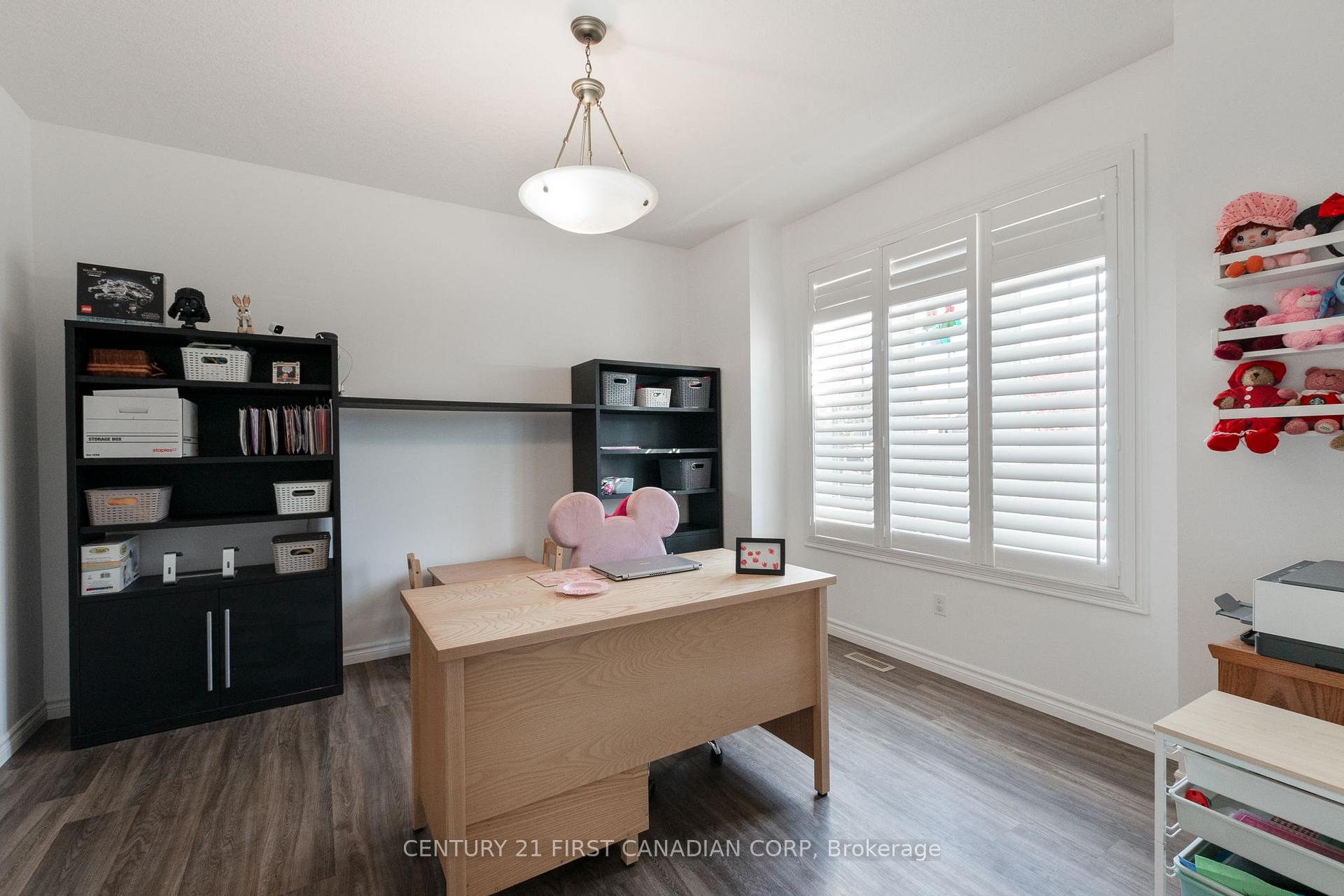 Photo 7 of 6 Noble Lane, St. Thomas — HOMEH