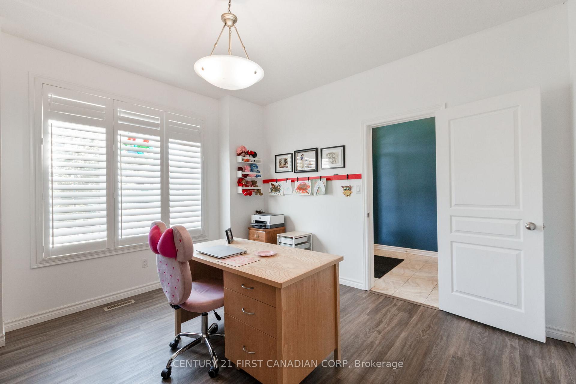 Photo 8 of 6 Noble Lane, St. Thomas — HOMEH
