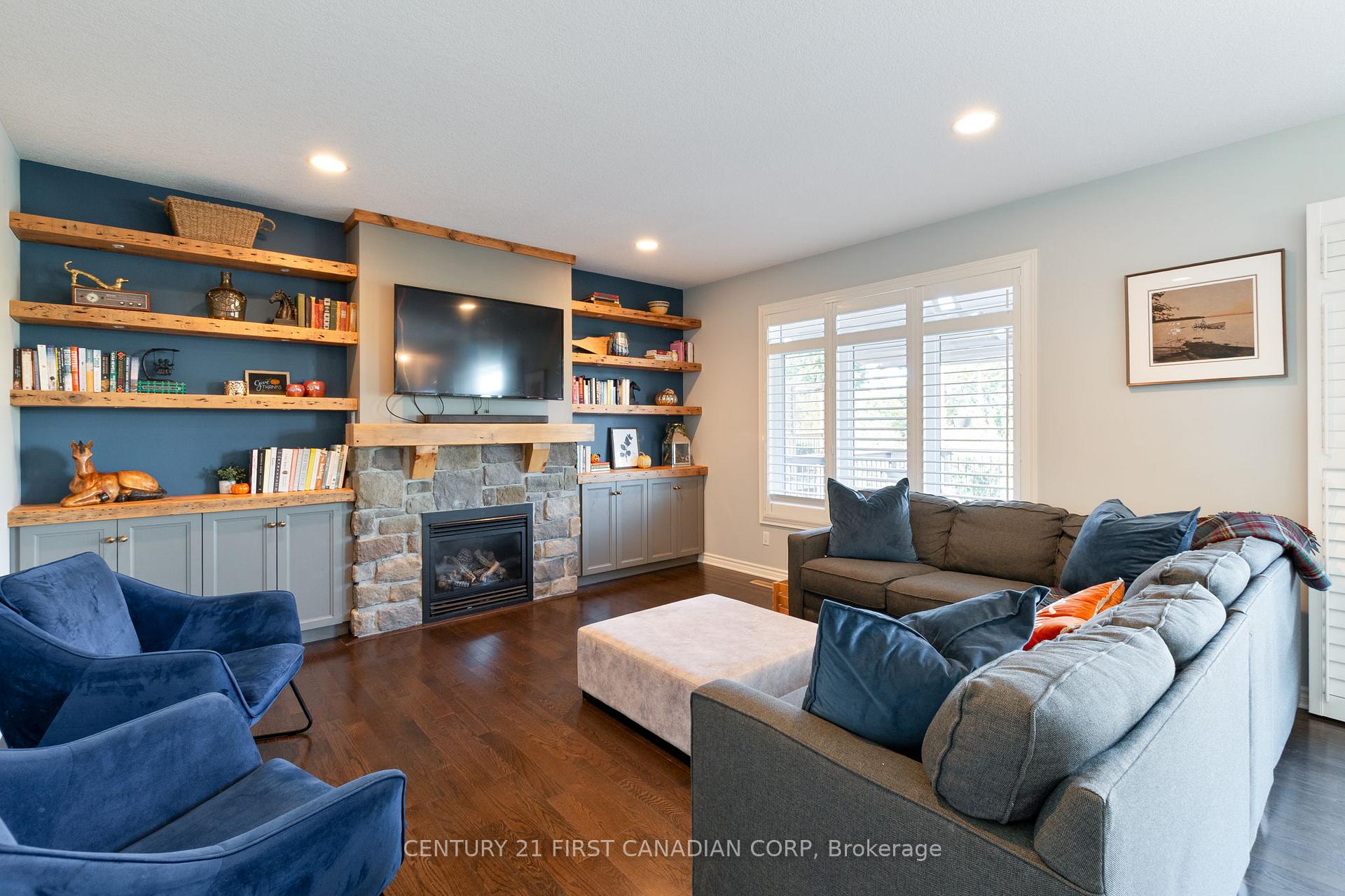 Photo 12 of 6 Noble Lane, St. Thomas — HOMEH