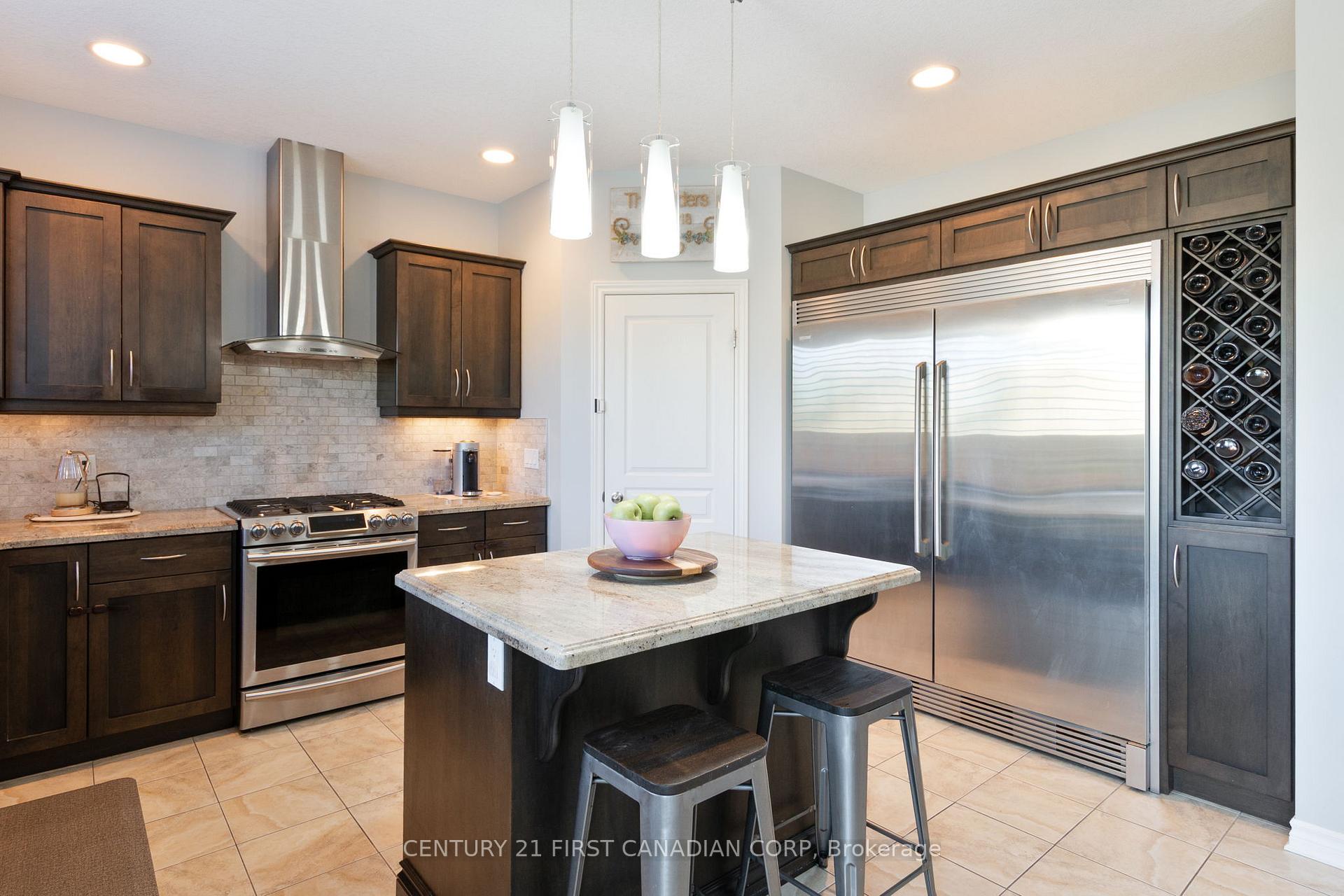 Photo 16 of 6 Noble Lane, St. Thomas — HOMEH