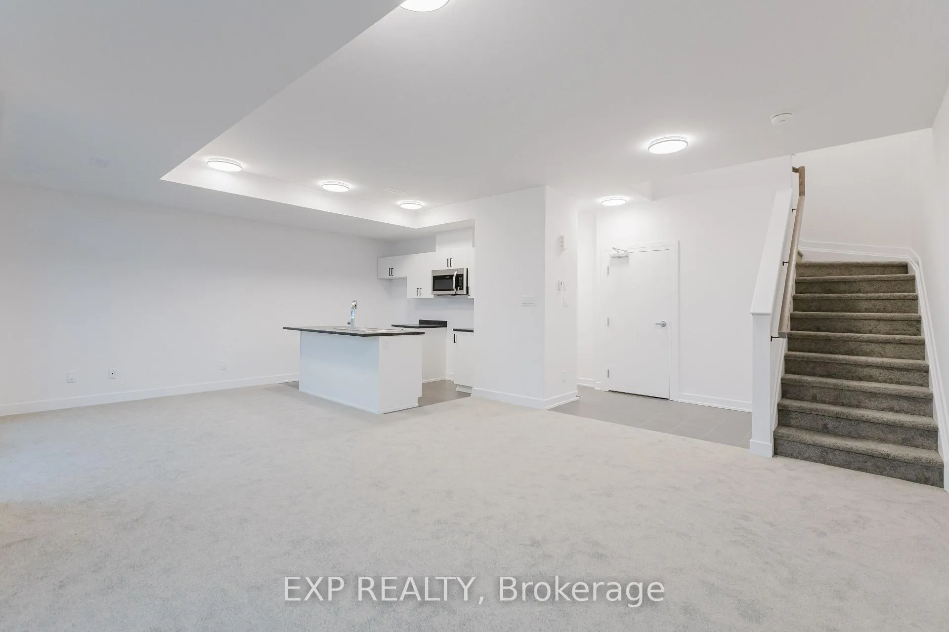 Photo 13 of 207 Silhouette Private, Ottawa, Barrhaven - Cedargrove/Fraserdale — HOMEH